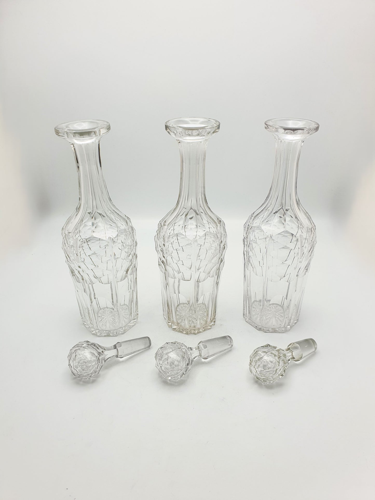 Stunning Elkington Antique 3 Bottle Decanter Set in Ornate Silver-Plated Stand – 1860