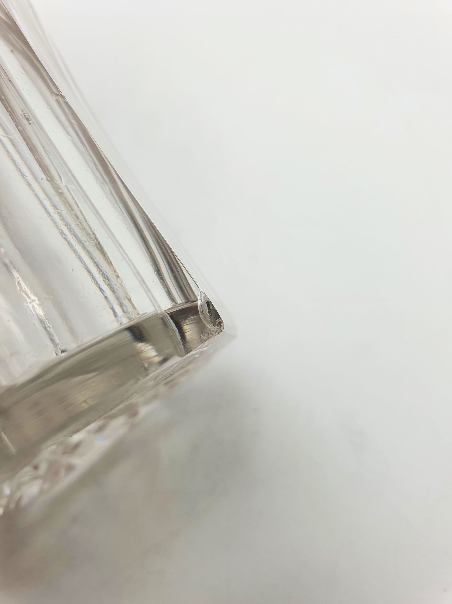 Stunning Elkington Antique 3 Bottle Decanter Set in Ornate Silver-Plated Stand – 1860