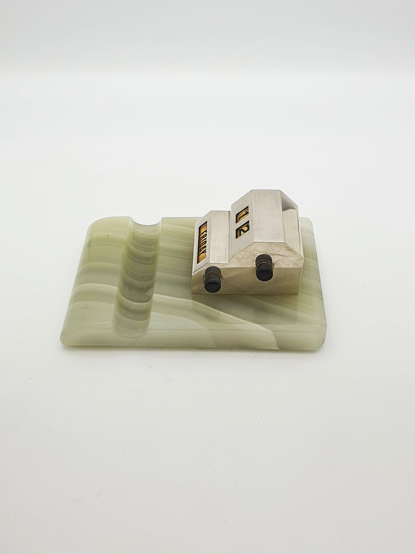 Nice Art Deco Sterling Silver Perpetual Desk Calendar with Green Onyx Base - 1948