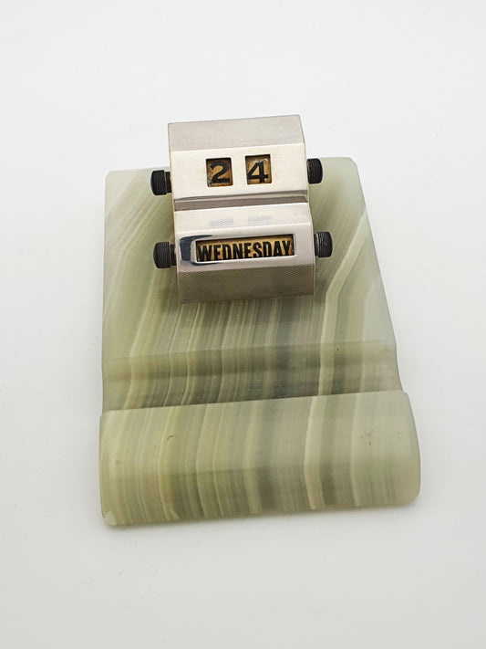 Nice Art Deco Sterling Silver Perpetual Desk Calendar with Green Onyx Base - 1948