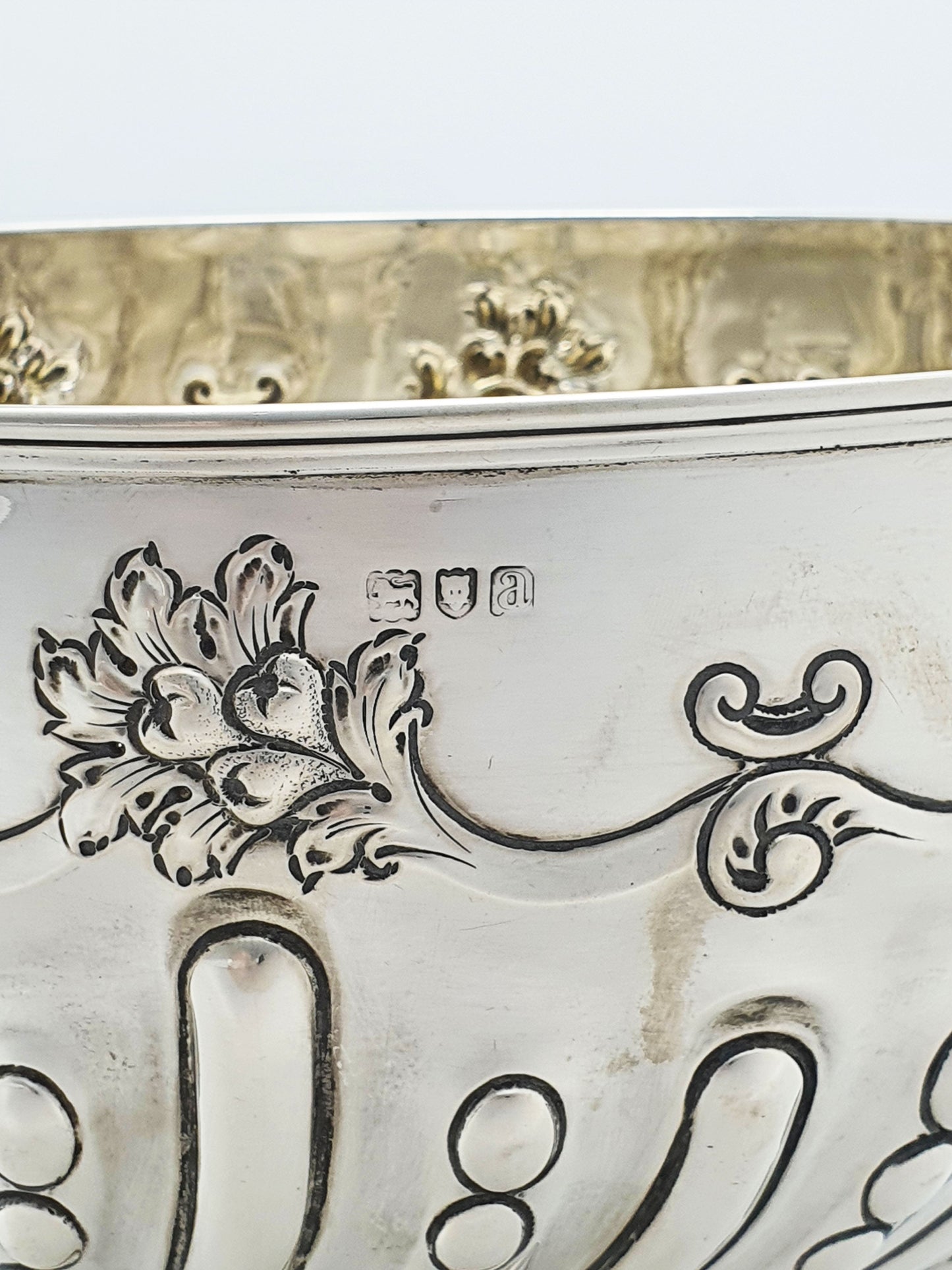 Lovely Large Victorian Silver Punch Bowl - London 1896