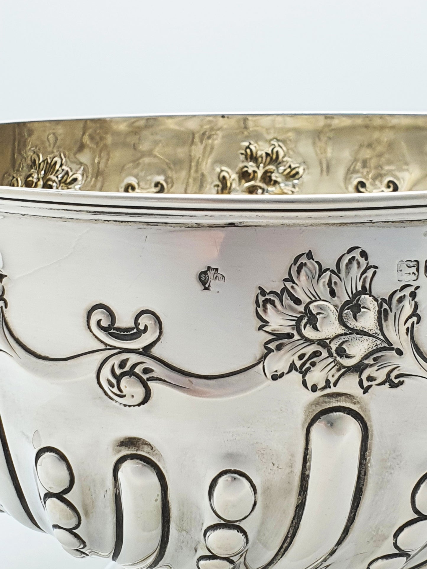 Lovely Large Victorian Silver Punch Bowl - London 1896