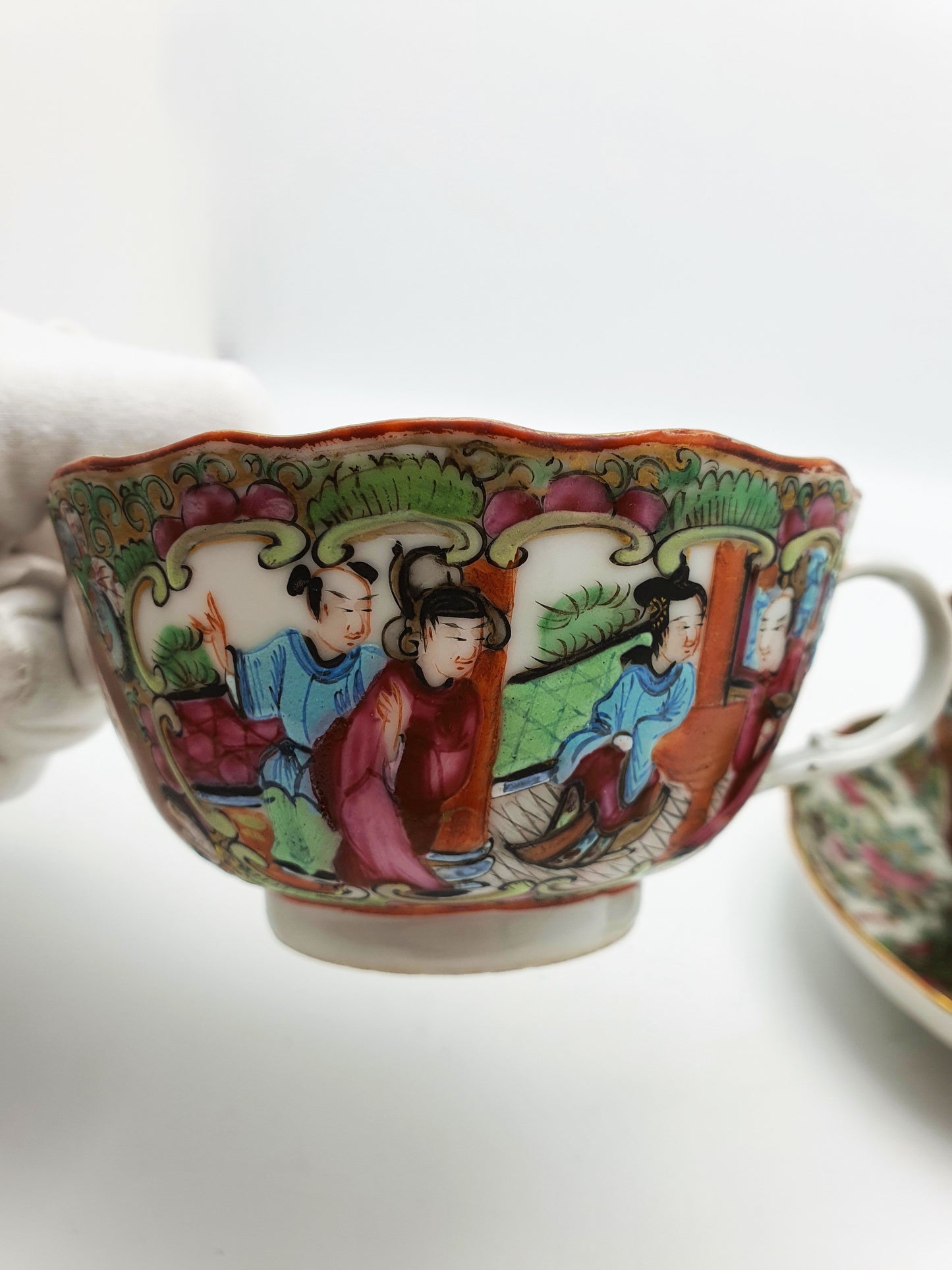 Pair of Antique Qing Dynasty Rose Medallion Teacups & Saucers – circa 1850