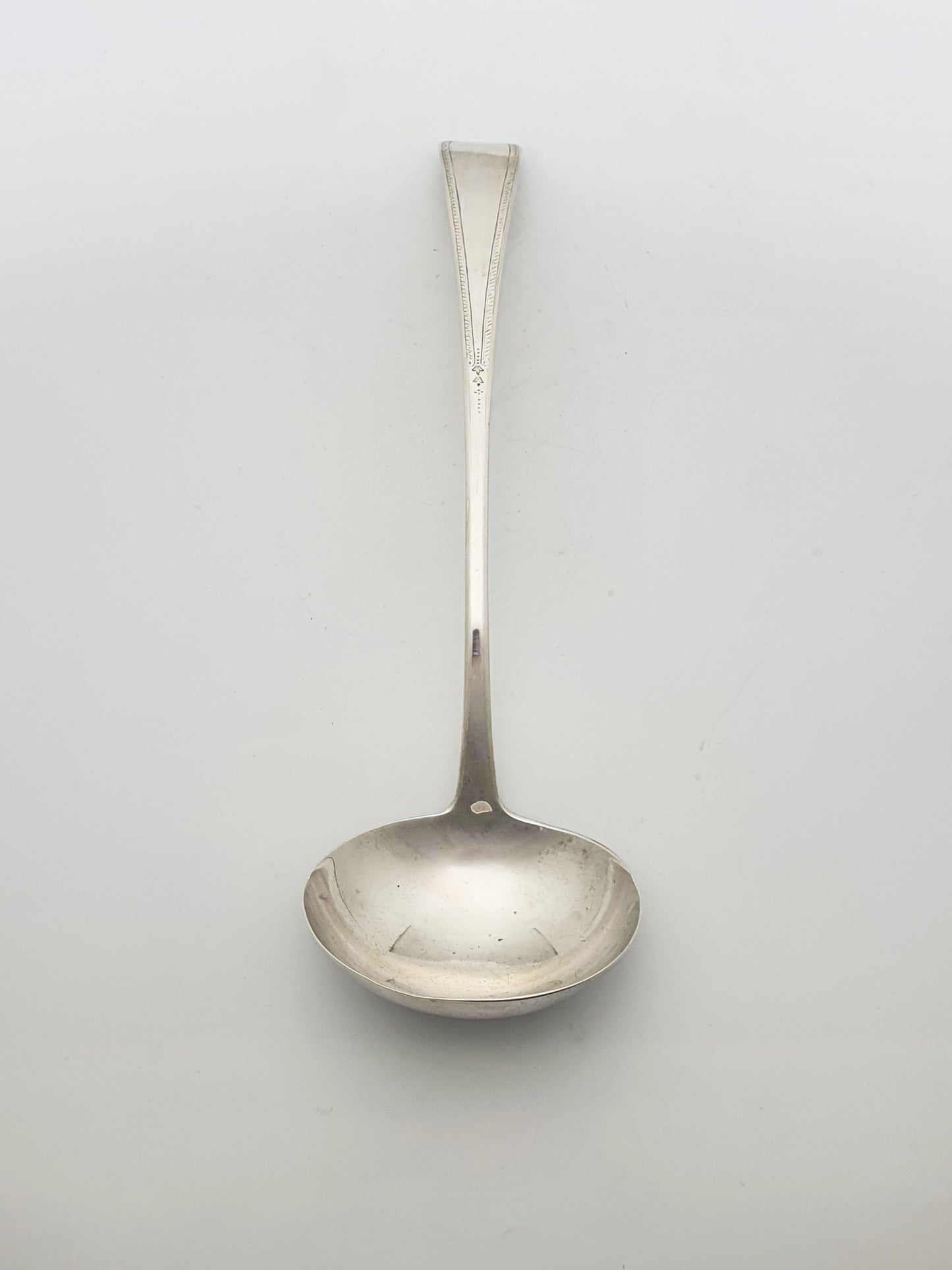 Large Antique Georgian Sterling Silver Soup Ladle with Threaded Border - 1824