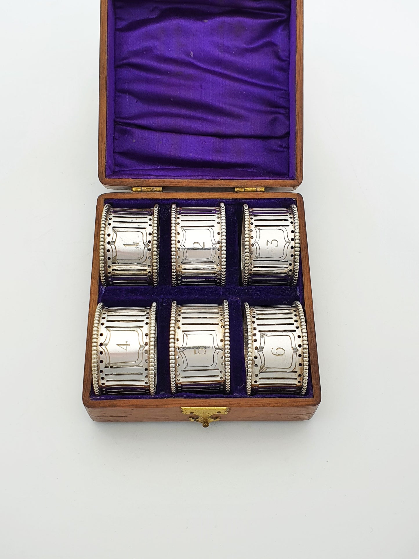 Good Set of 6 Antique Edwardian Silver-Plated Napkin Rings – circa 1905