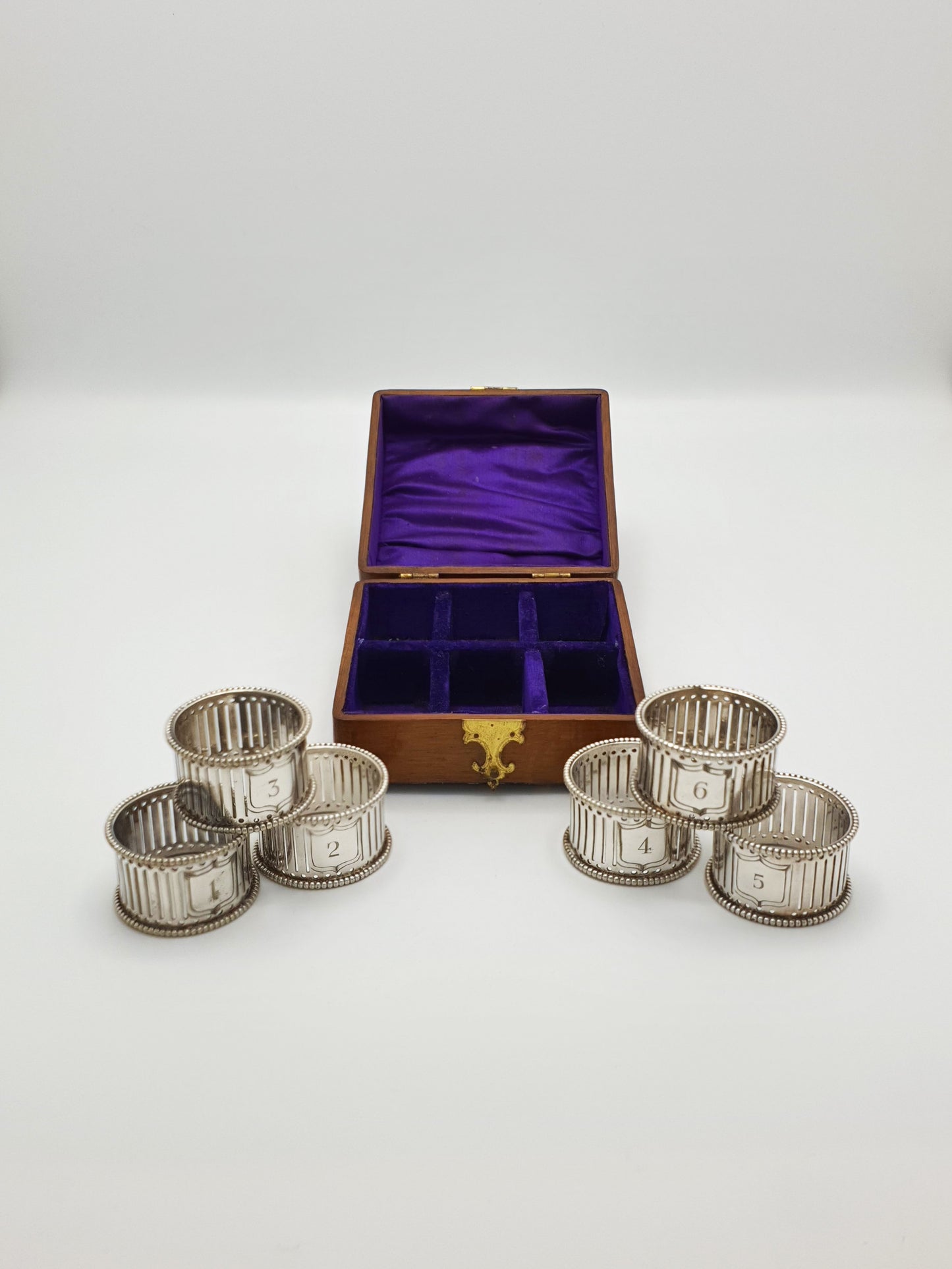 Good Set of 6 Antique Edwardian Silver-Plated Napkin Rings – circa 1905