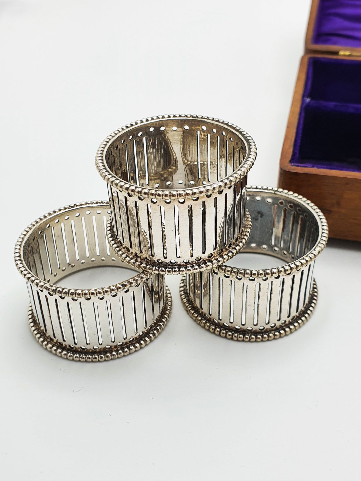 Good Set of 6 Antique Edwardian Silver-Plated Napkin Rings – circa 1905