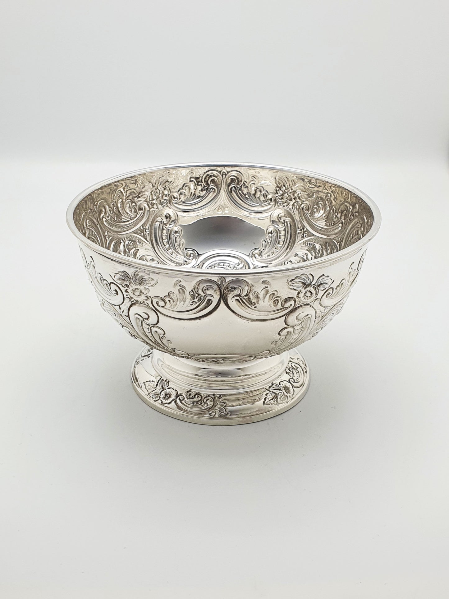 Unusual Antique Silver-Plated Pedestal Bowl with Eton School Armorial Crest – circa 1880