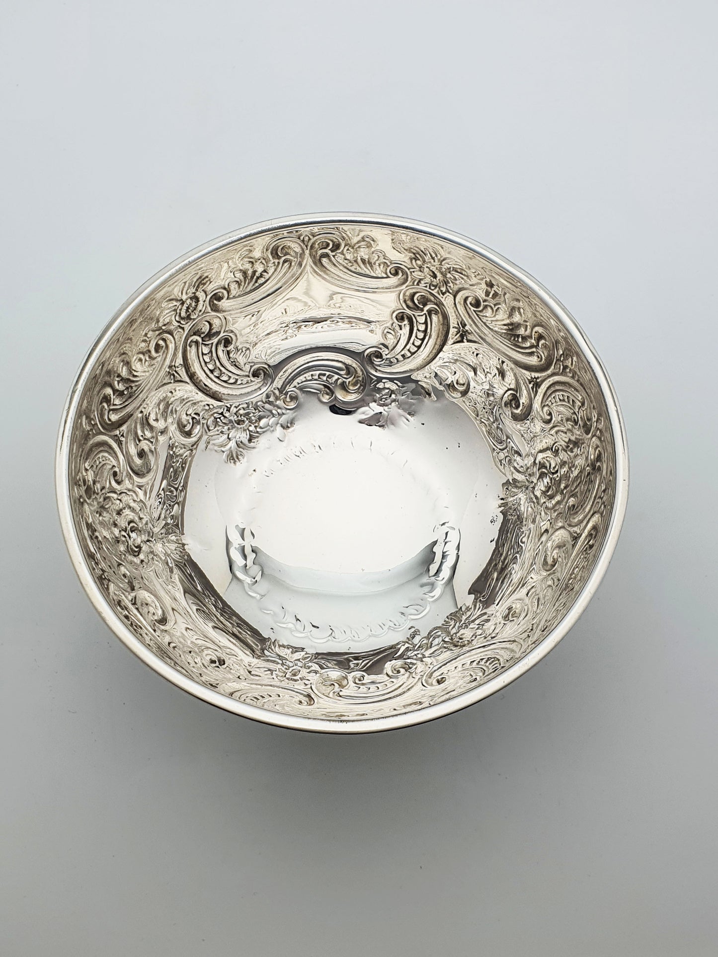 Unusual Antique Silver-Plated Pedestal Bowl with Eton School Armorial Crest – circa 1880