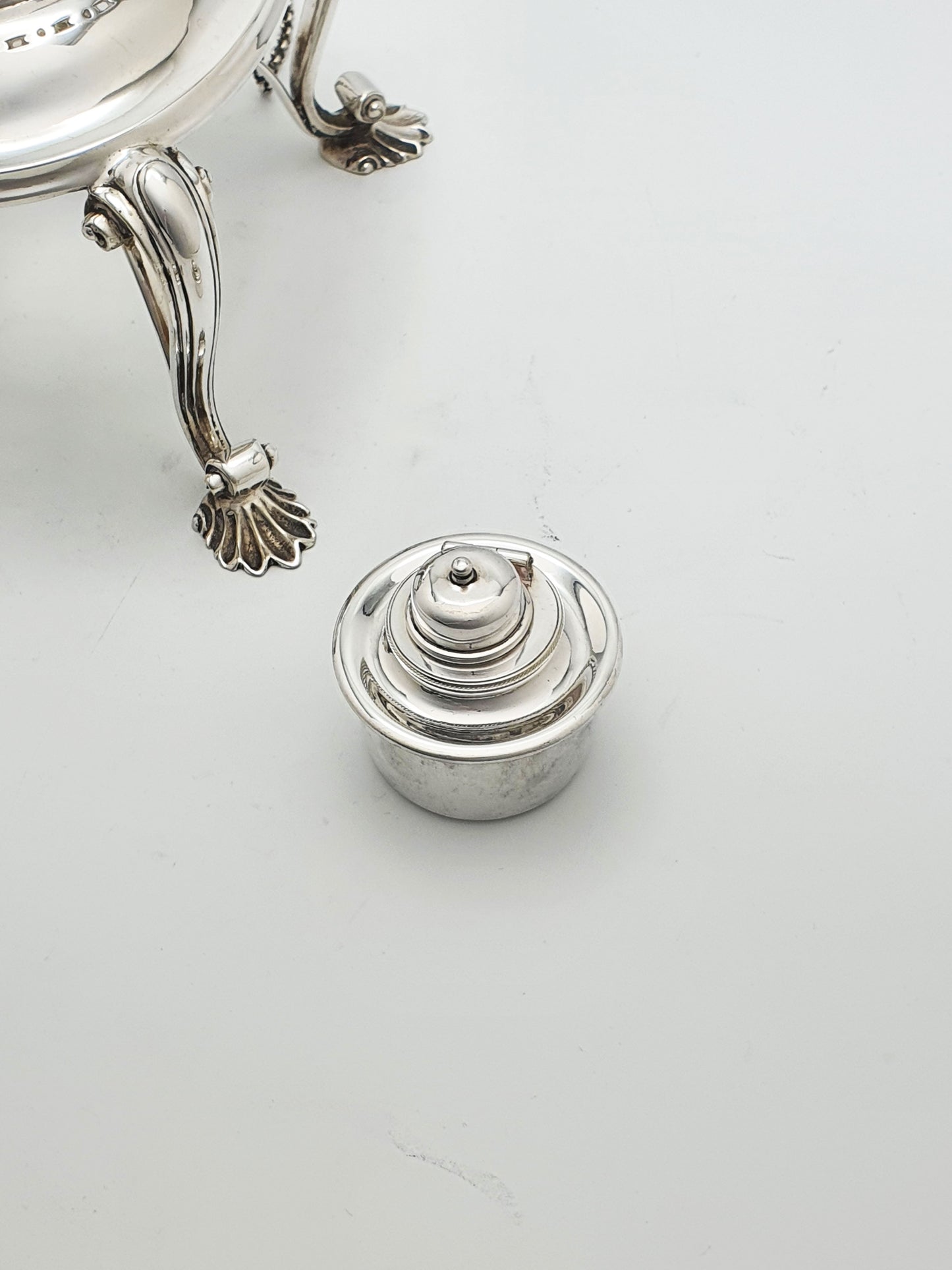 Fabulous Antique Georgian-Style Silver-Plated Kettle on Stand – circa 1905