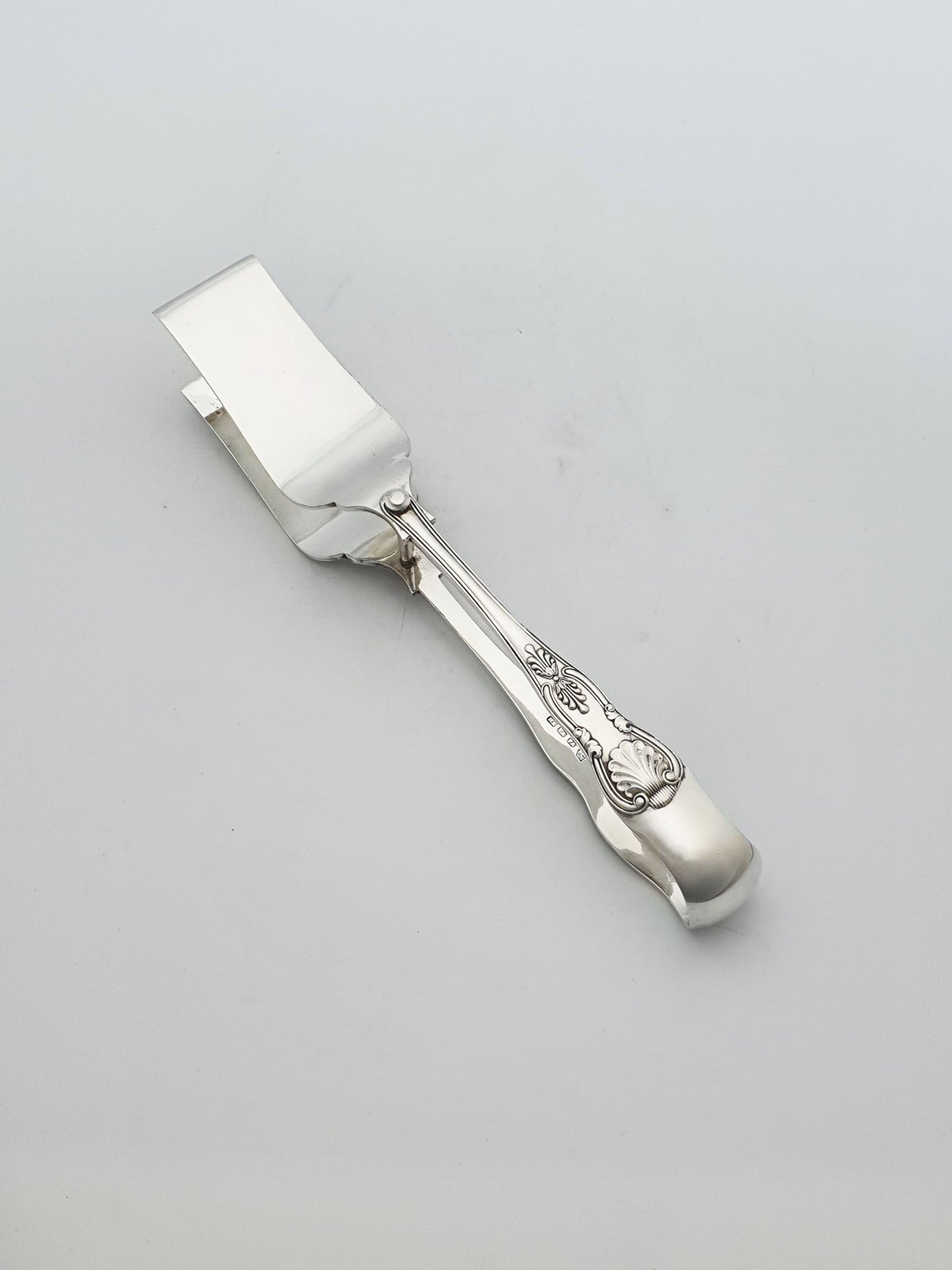 Quality Antique Edwardian Silver-Plated King’s Pattern Serving Tongs – circa 1905