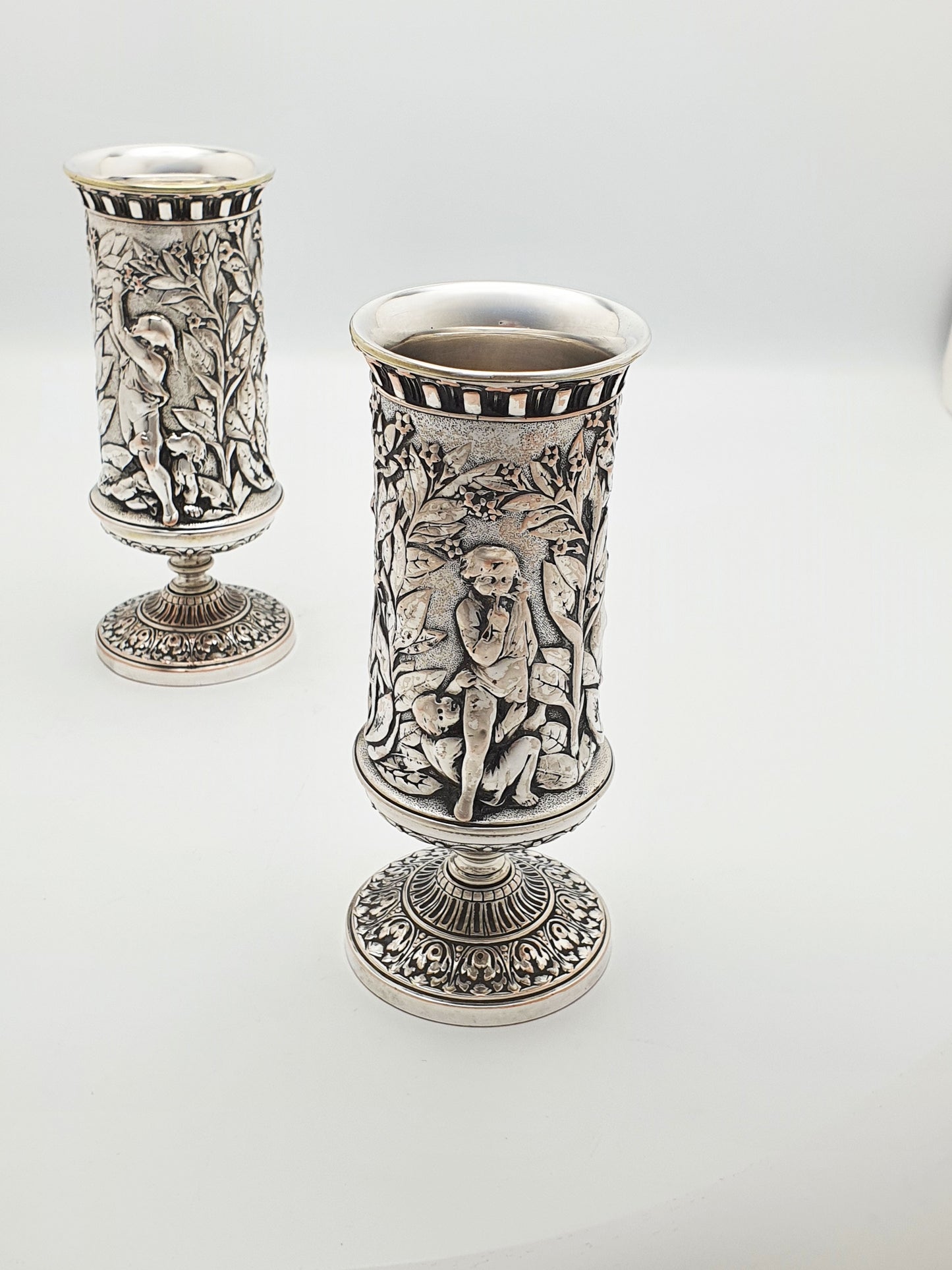 Stunning Pair of Antique Silver-Plated Elkington & Co. Vases - 1875