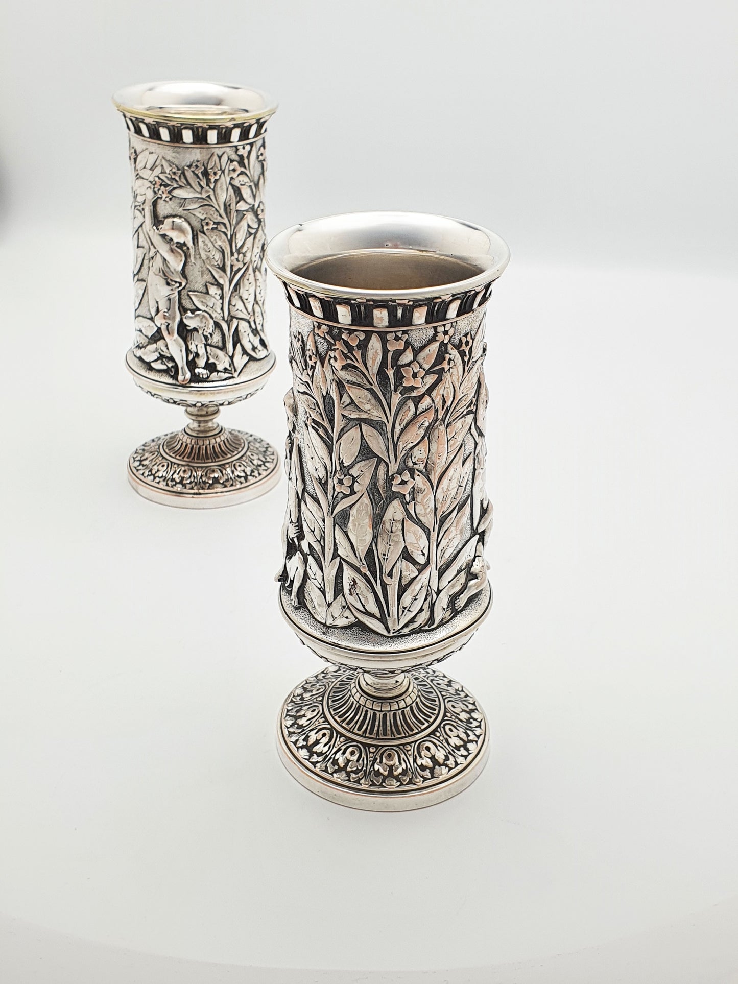 Stunning Pair of Antique Silver-Plated Elkington & Co. Vases - 1875