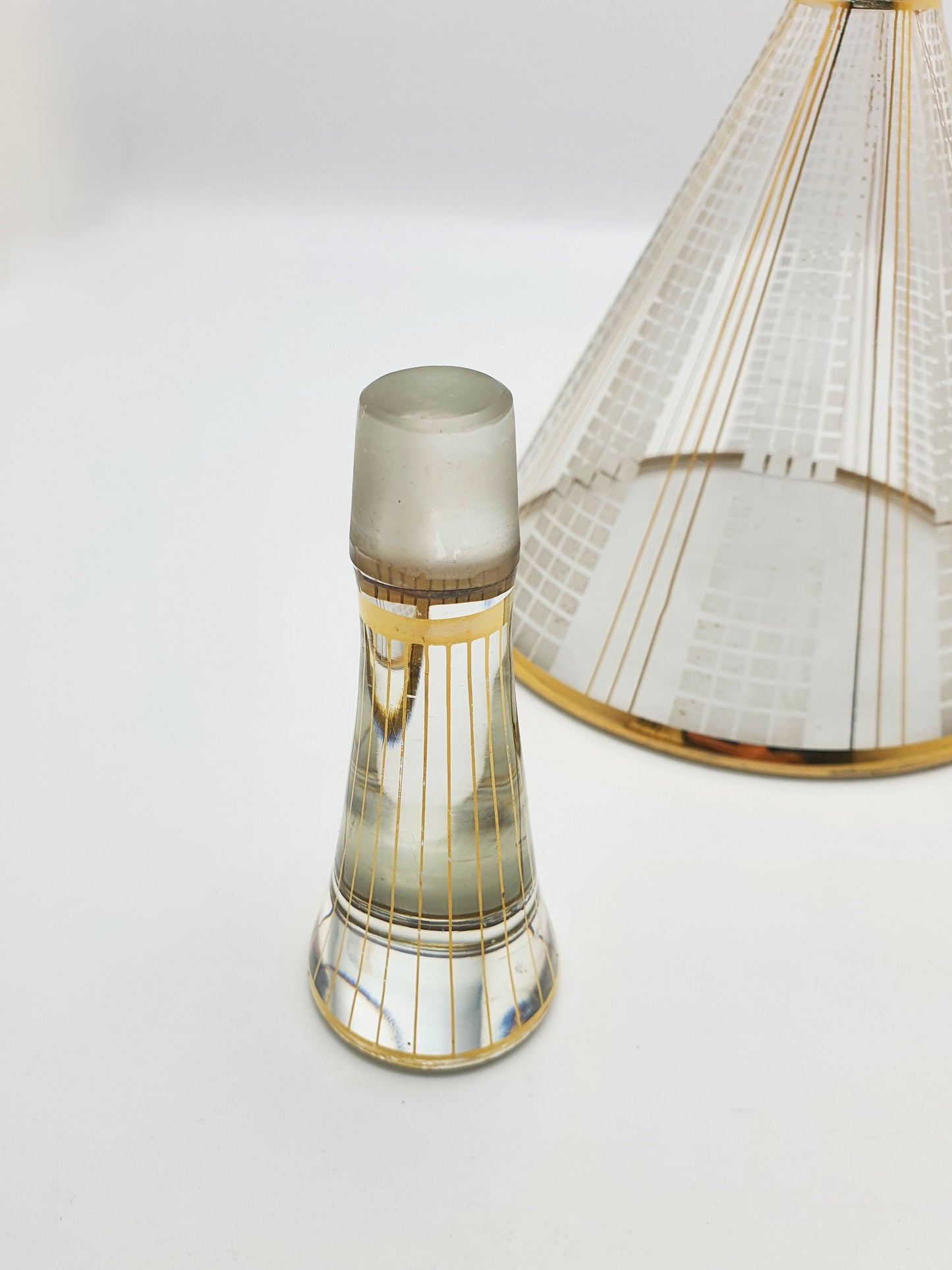 Mid-Century Modern Art Glass Decanter with Gold Detailing – circa 1960