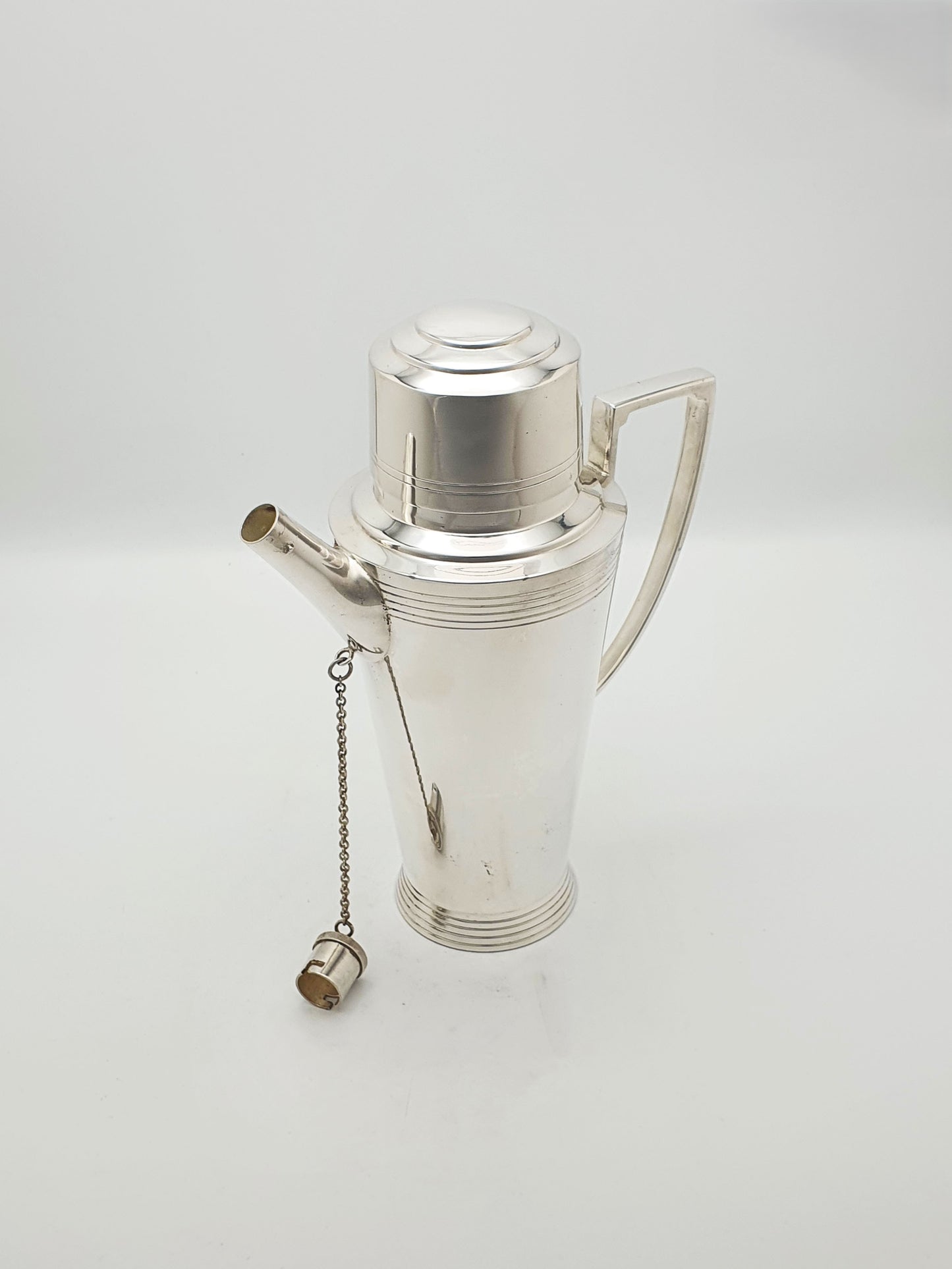 Art Deco Silver-Plated Cocktail Shaker Designed by Keith Murray – circa 1930