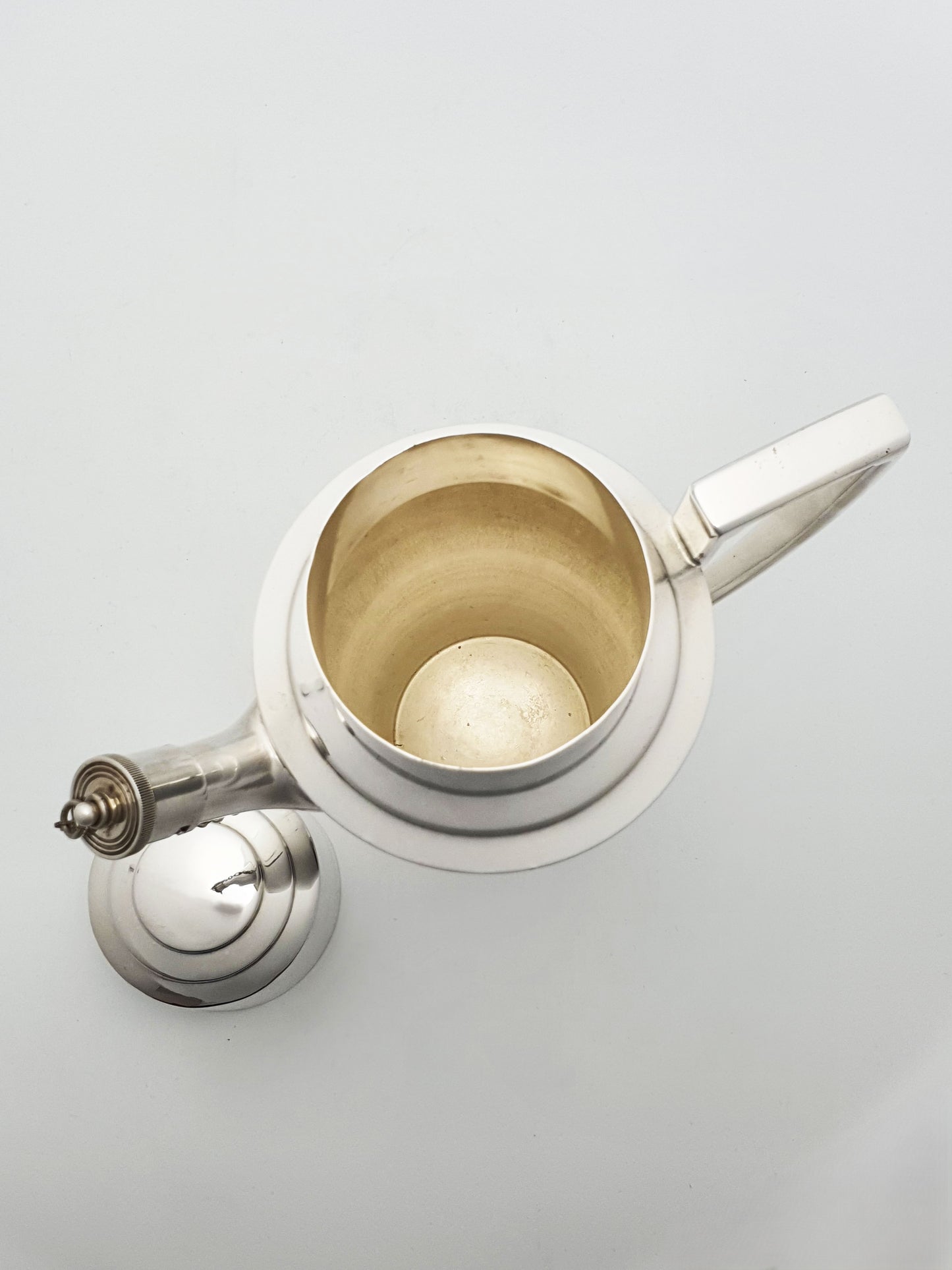 Art Deco Silver-Plated Cocktail Shaker Designed by Keith Murray – circa 1930