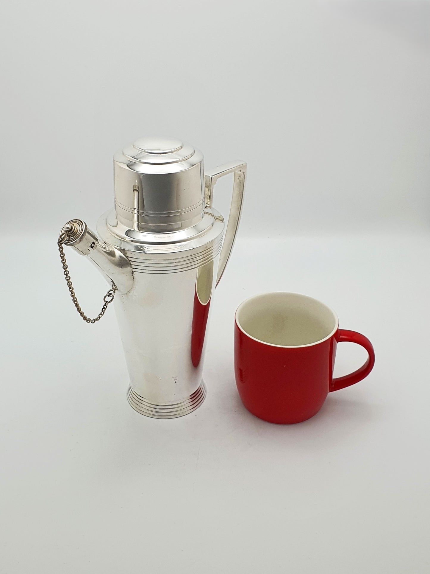 Art Deco Silver-Plated Cocktail Shaker Designed by Keith Murray – circa 1930