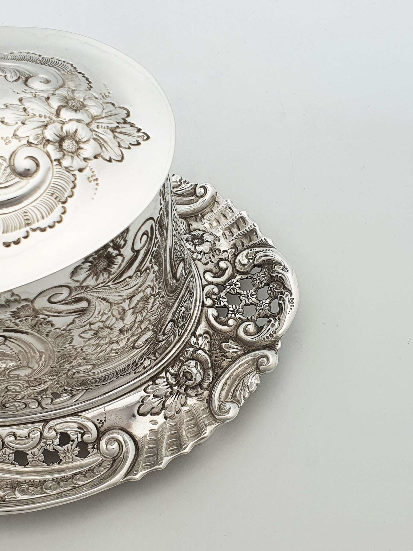 Fabulous Antique Victorian Embossed Silver Plated Biscuit Box – circa 1890