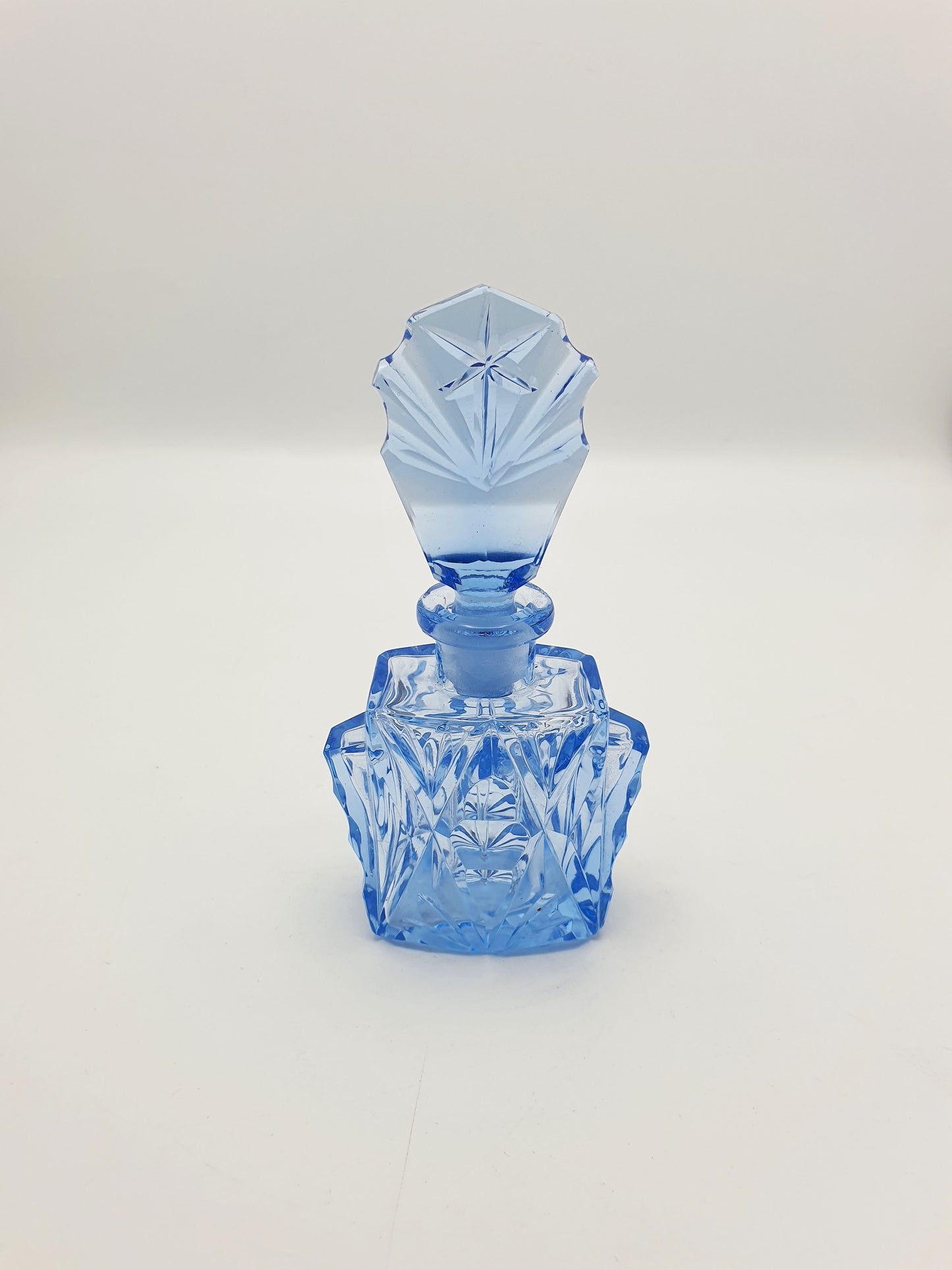 Lovely Vintage Art Deco Blue Glass Perfume Bottle with Dauber – circa 1930
