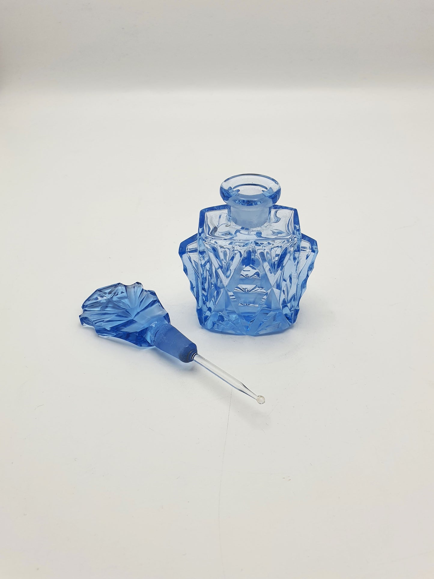 Lovely Vintage Art Deco Blue Glass Perfume Bottle with Dauber – circa 1930