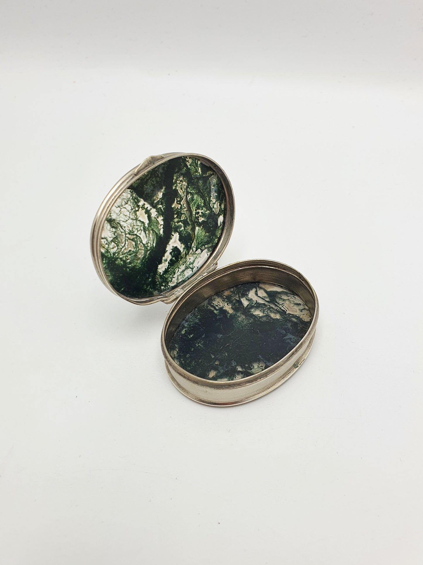 Lovely Antique Victorian Moss Agate Pill Box – circa 1890