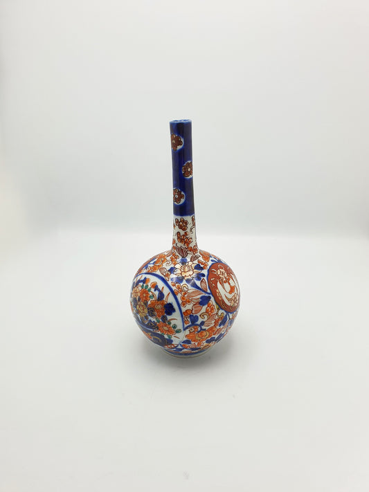 Lovely Antique Japanese Imari Slender Neck Vase – circa 1900
