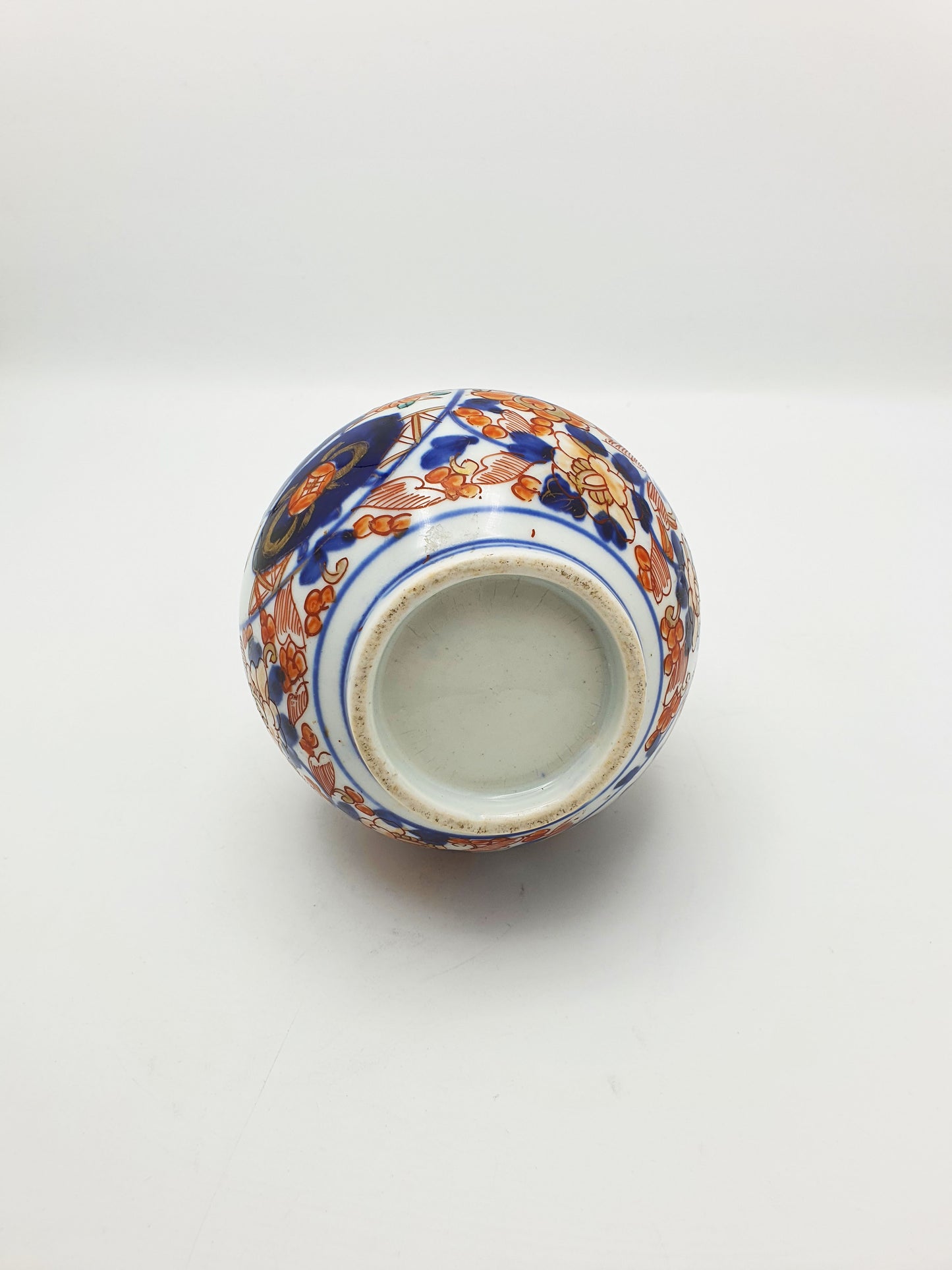 Lovely Antique Japanese Imari Slender Neck Vase – circa 1900