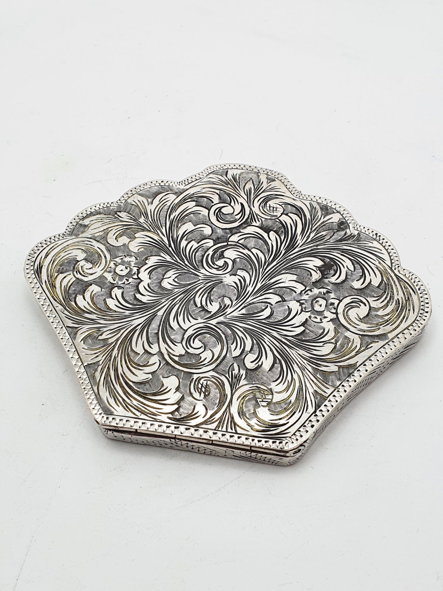 Lovely Vintage Italian .800 Silver Compact with Mirror – circa 1960