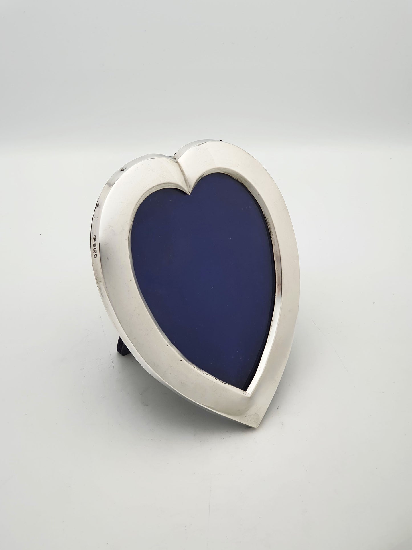 Lovely Antique Edwardian Sterling Silver Heart-Shaped Photo Frame - 1901