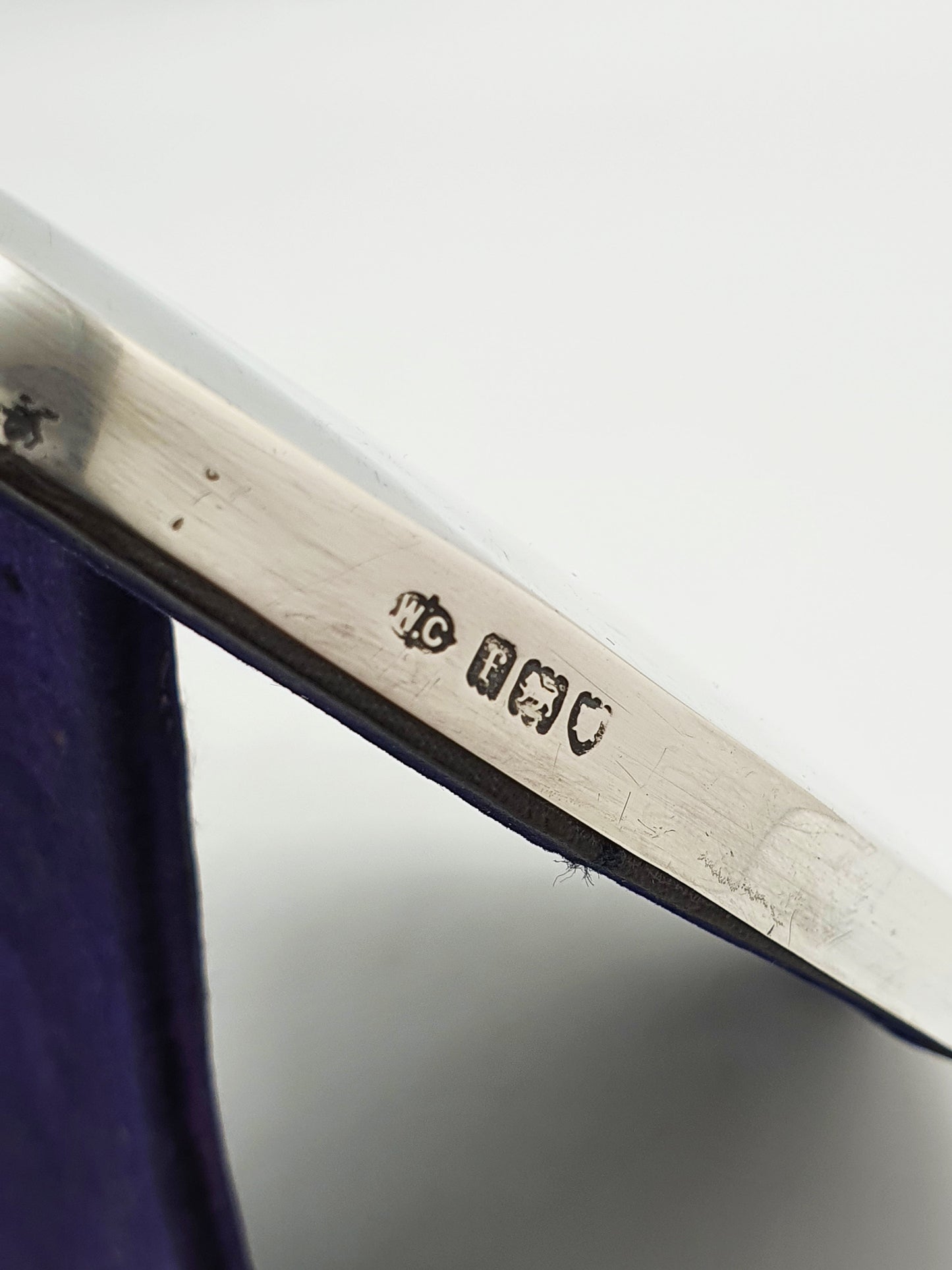 Lovely Antique Edwardian Sterling Silver Heart-Shaped Photo Frame - 1901