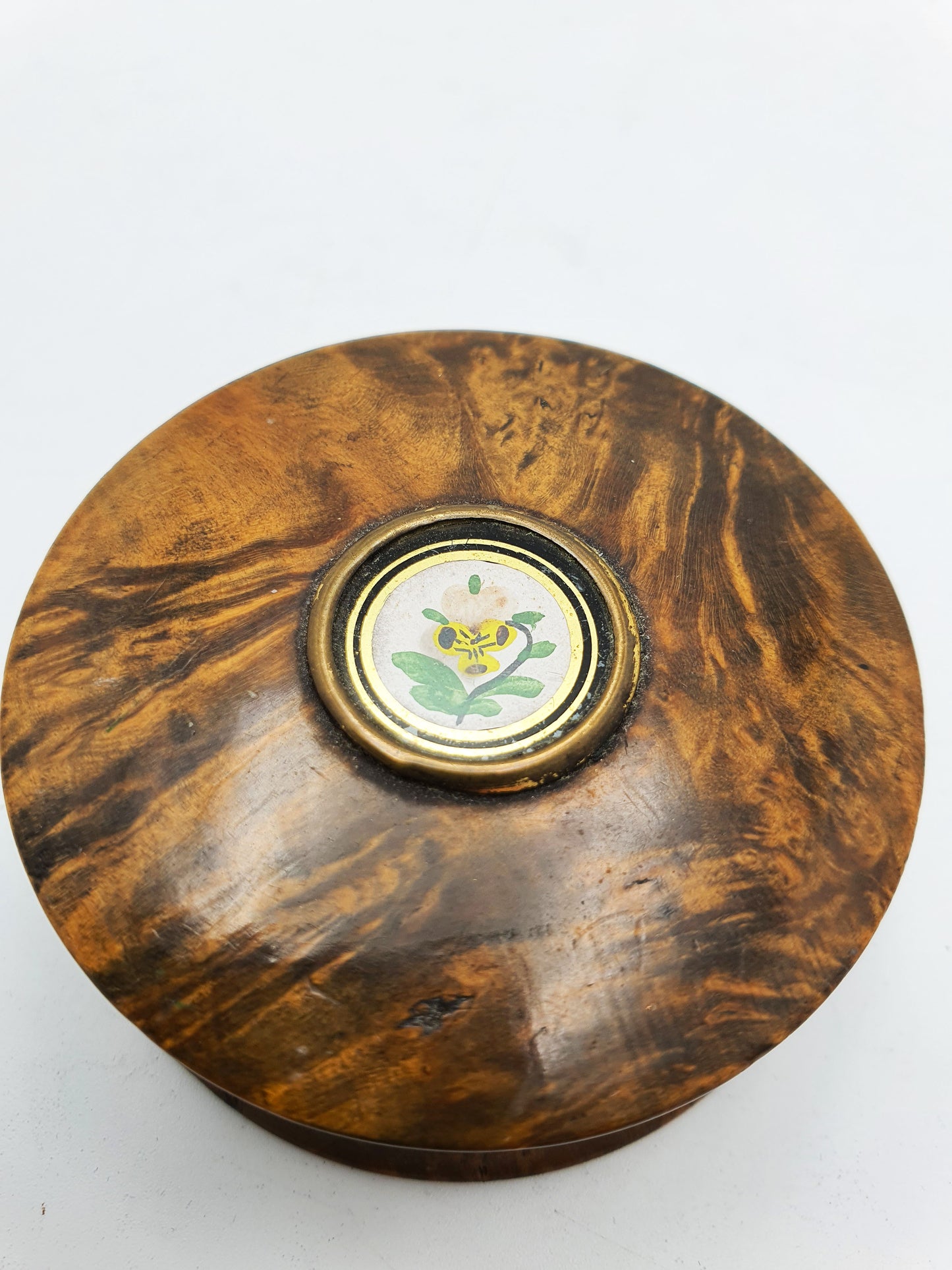 Antique Victorian Burr Walnut Snuff Box with Floral Inset – circa 1880