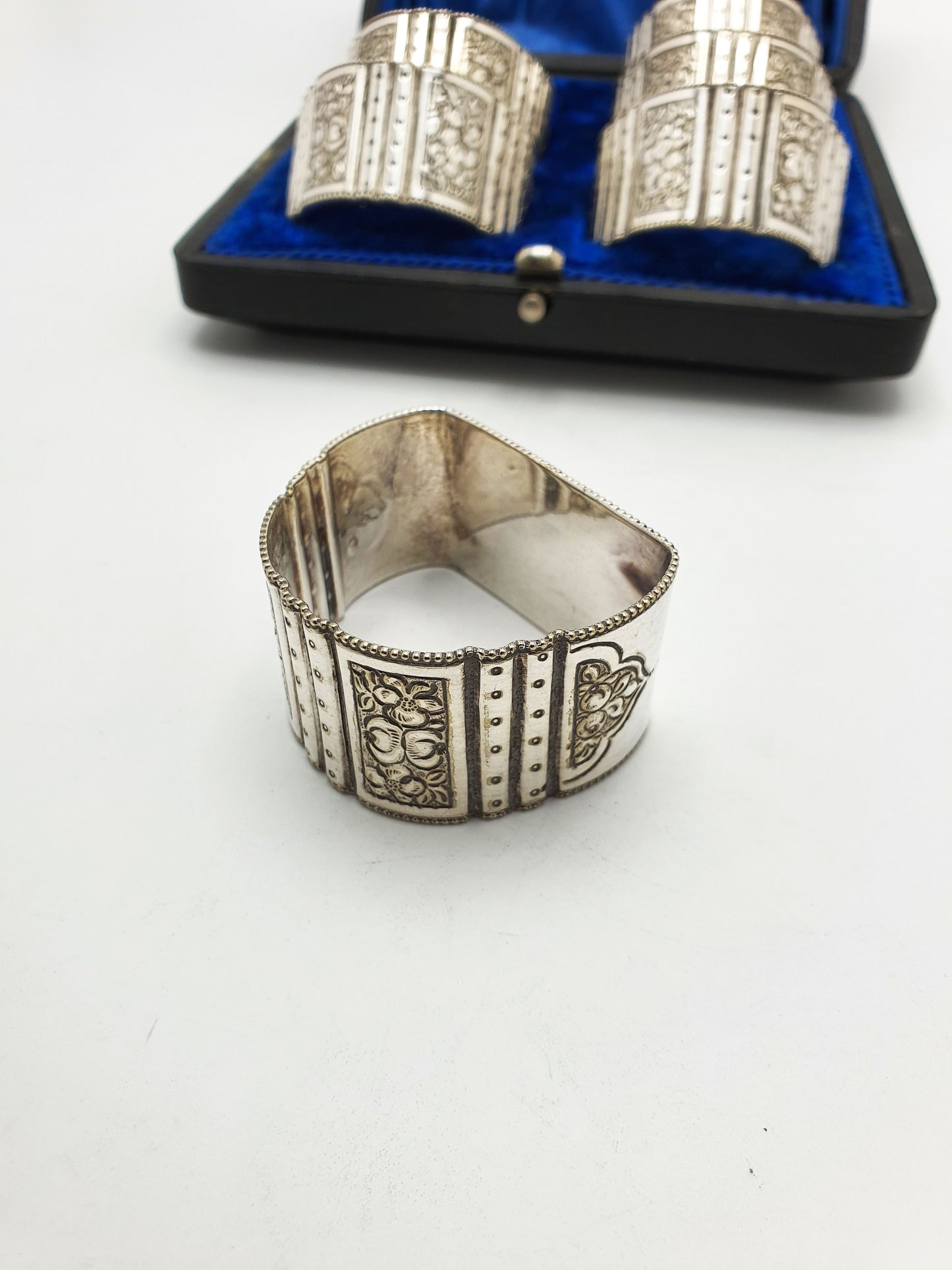 Nice Set of 6 Antique Edwardian Silver-Plated Napkin Rings – circa 1905