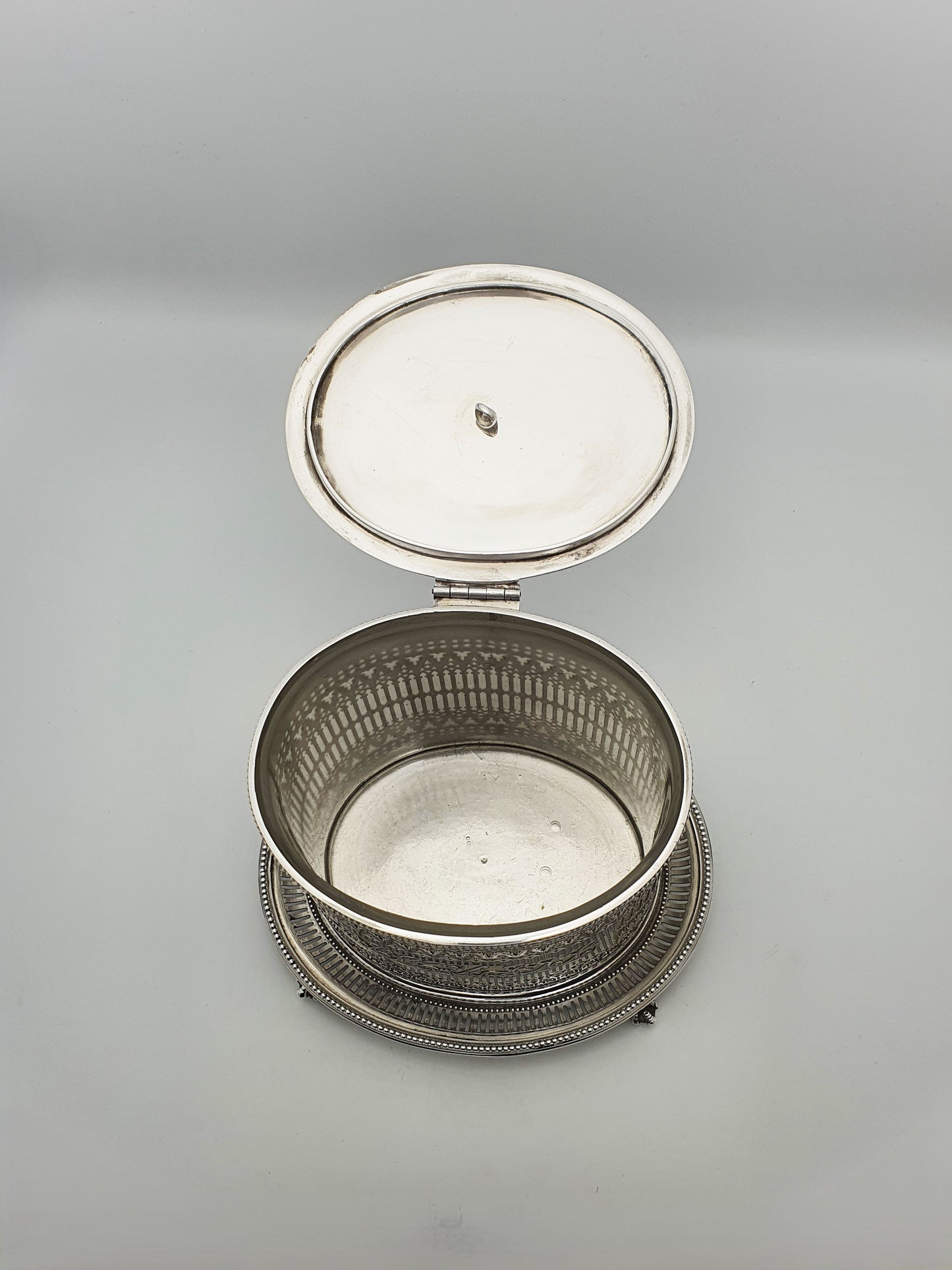 Antique Silver Plated Pierced Biscuit Barrel w Glass Liner – circa 1905