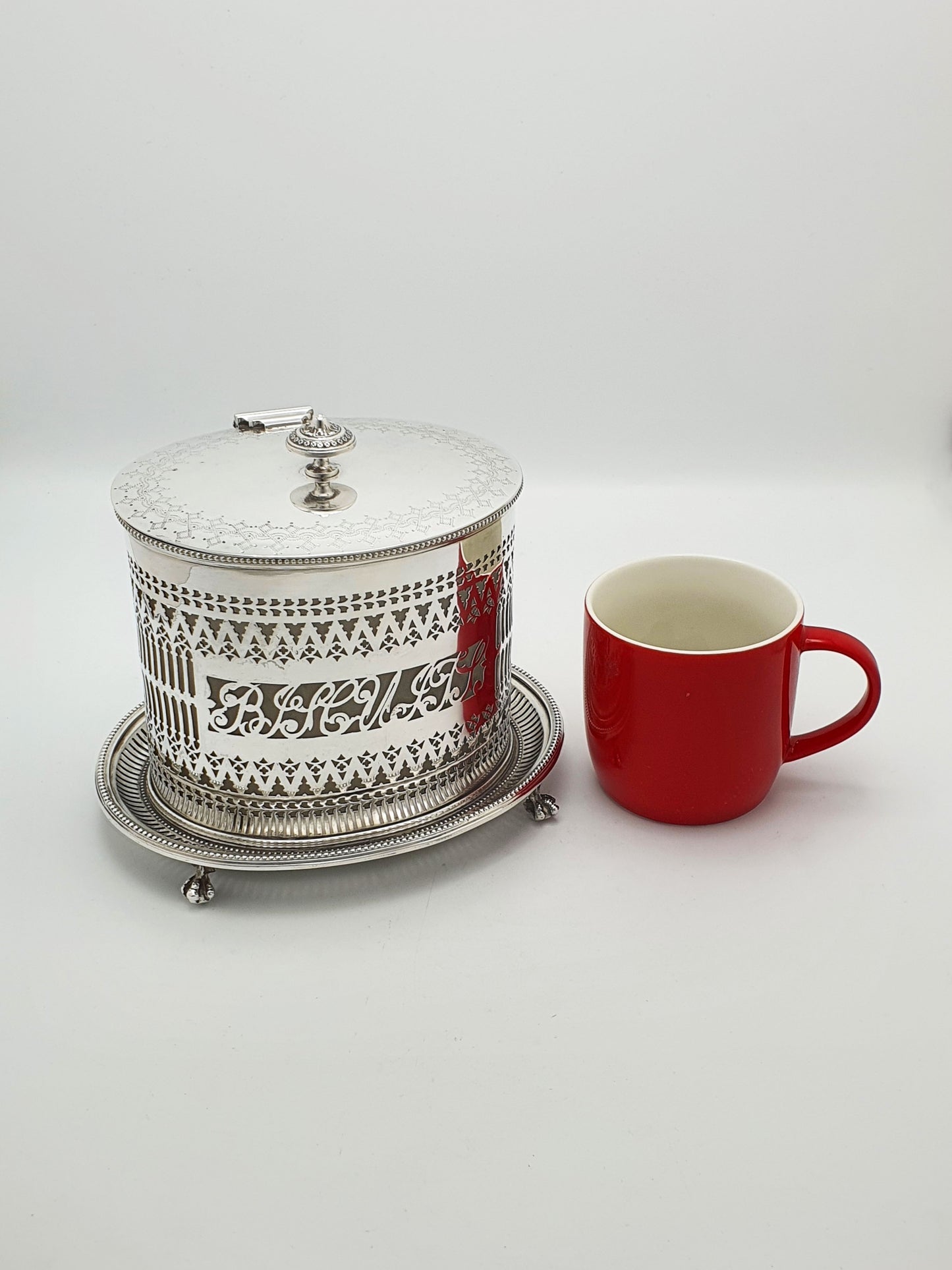 Antique Silver Plated Pierced Biscuit Barrel w Glass Liner – circa 1905