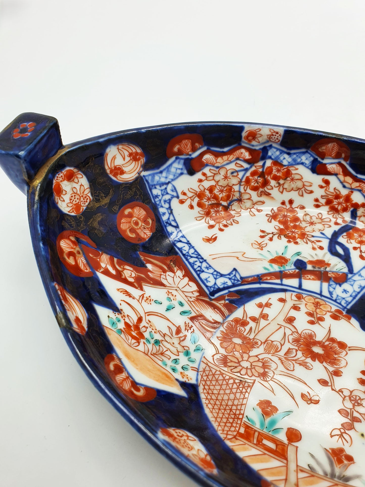 Lovely Antique Japanese Imari Porcelain Boat-Shaped Dish – circa 1900