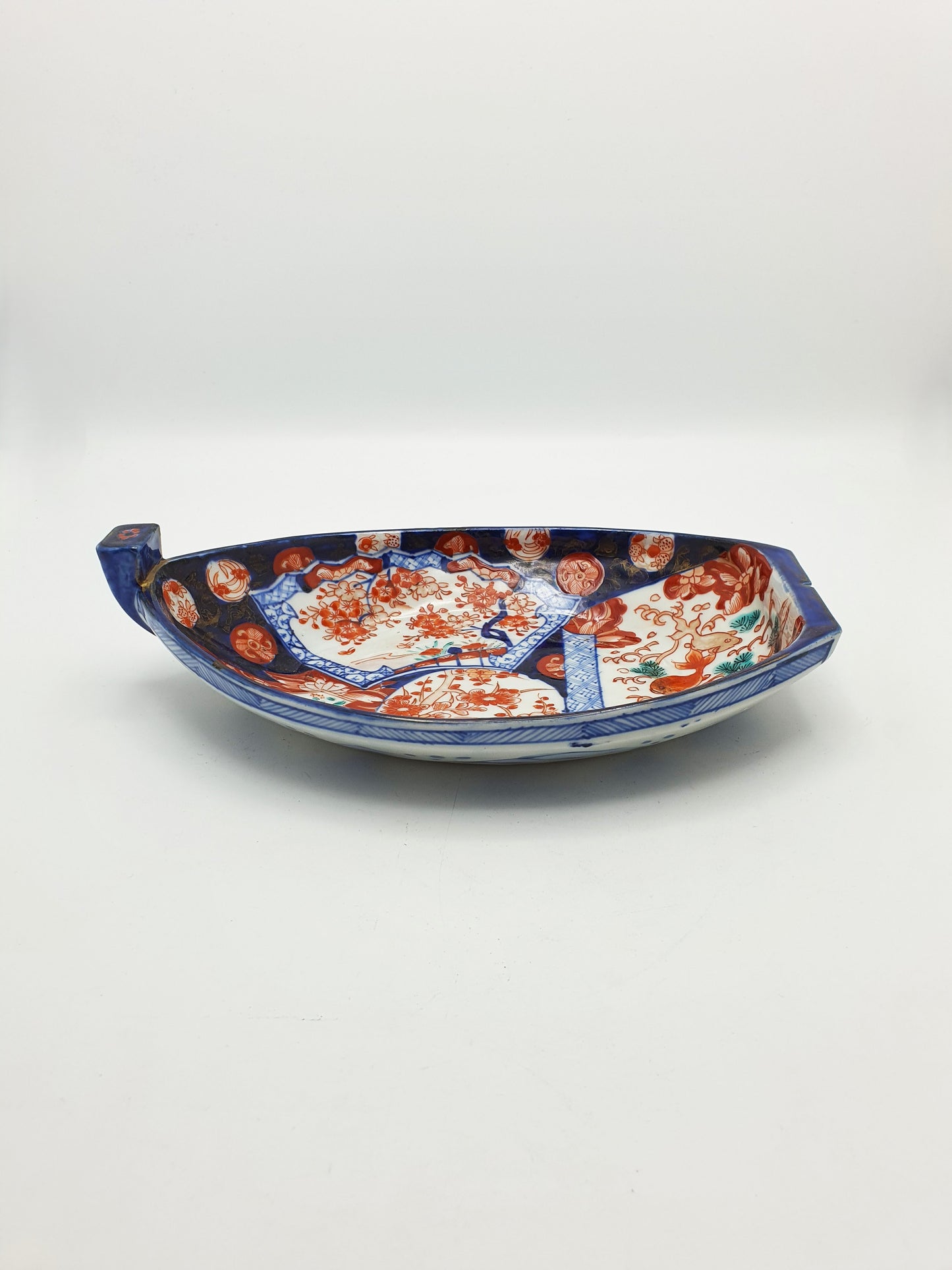 Lovely Antique Japanese Imari Porcelain Boat-Shaped Dish – circa 1900