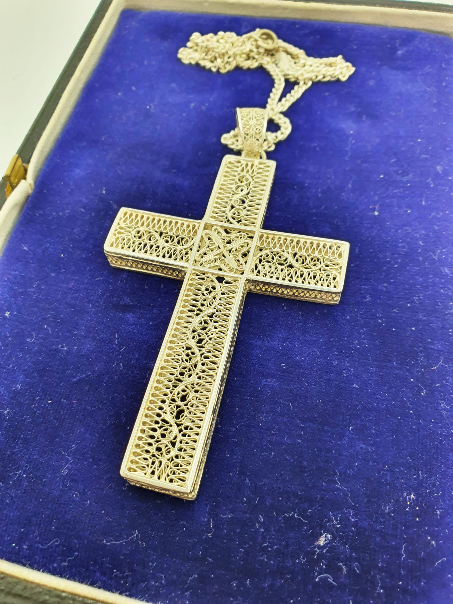 Lovely Antique Silver Filigree Cross Pendant Necklace – circa 1900