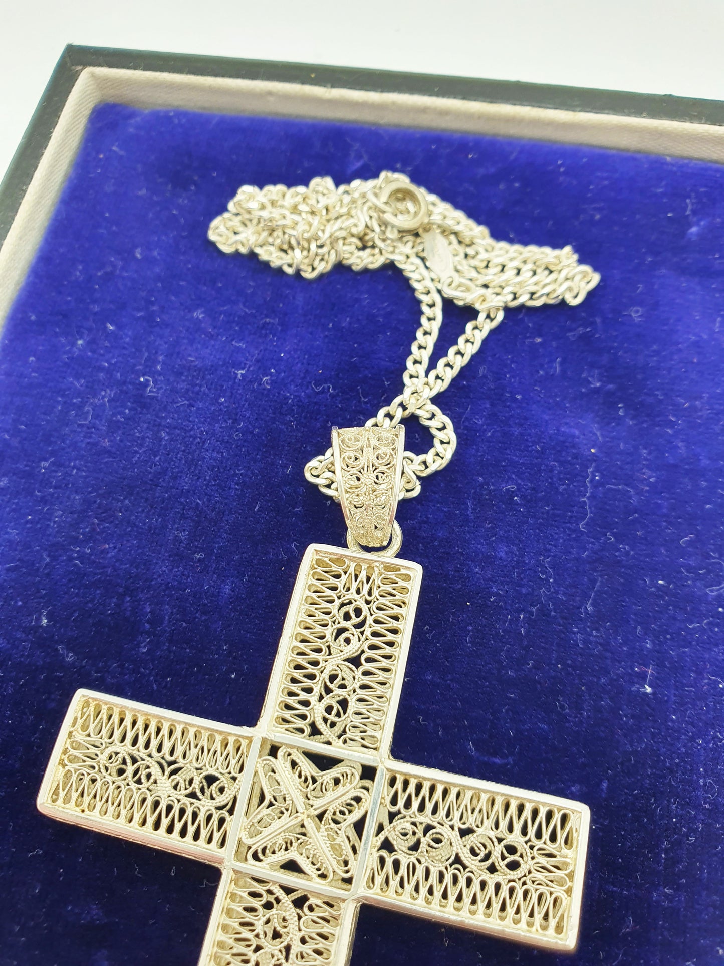 Lovely Antique Silver Filigree Cross Pendant Necklace – circa 1900