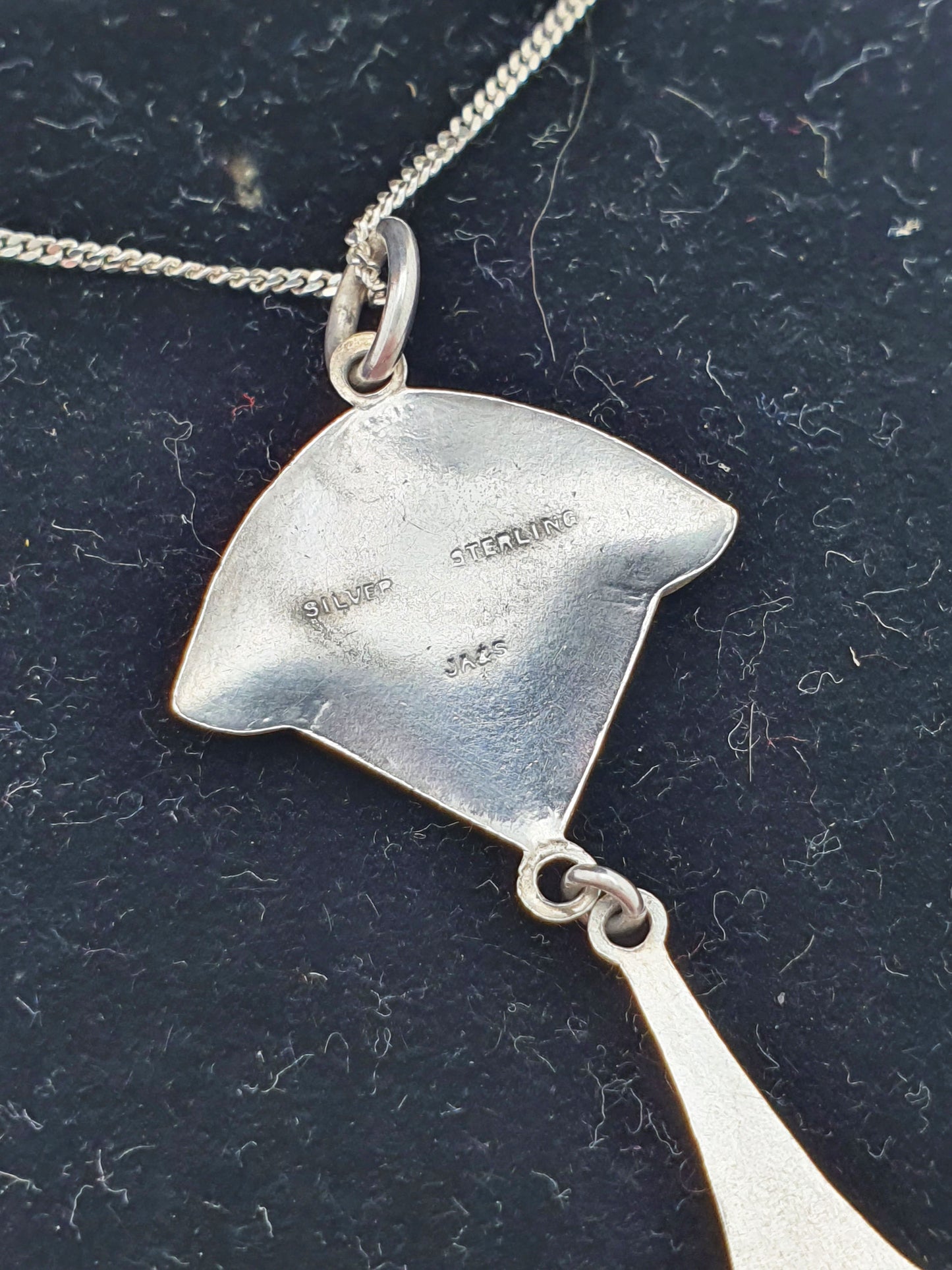 Lovely Art Deco Sterling Silver & Enamel Fan Pendant Necklace – circa 1925