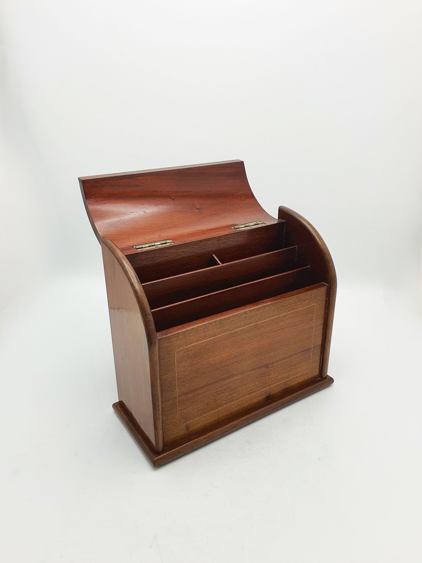 Nice Antique Edwardian Mahogany Hinged-Lid Desk Tidy with Inlaid Detail – circa 1905
