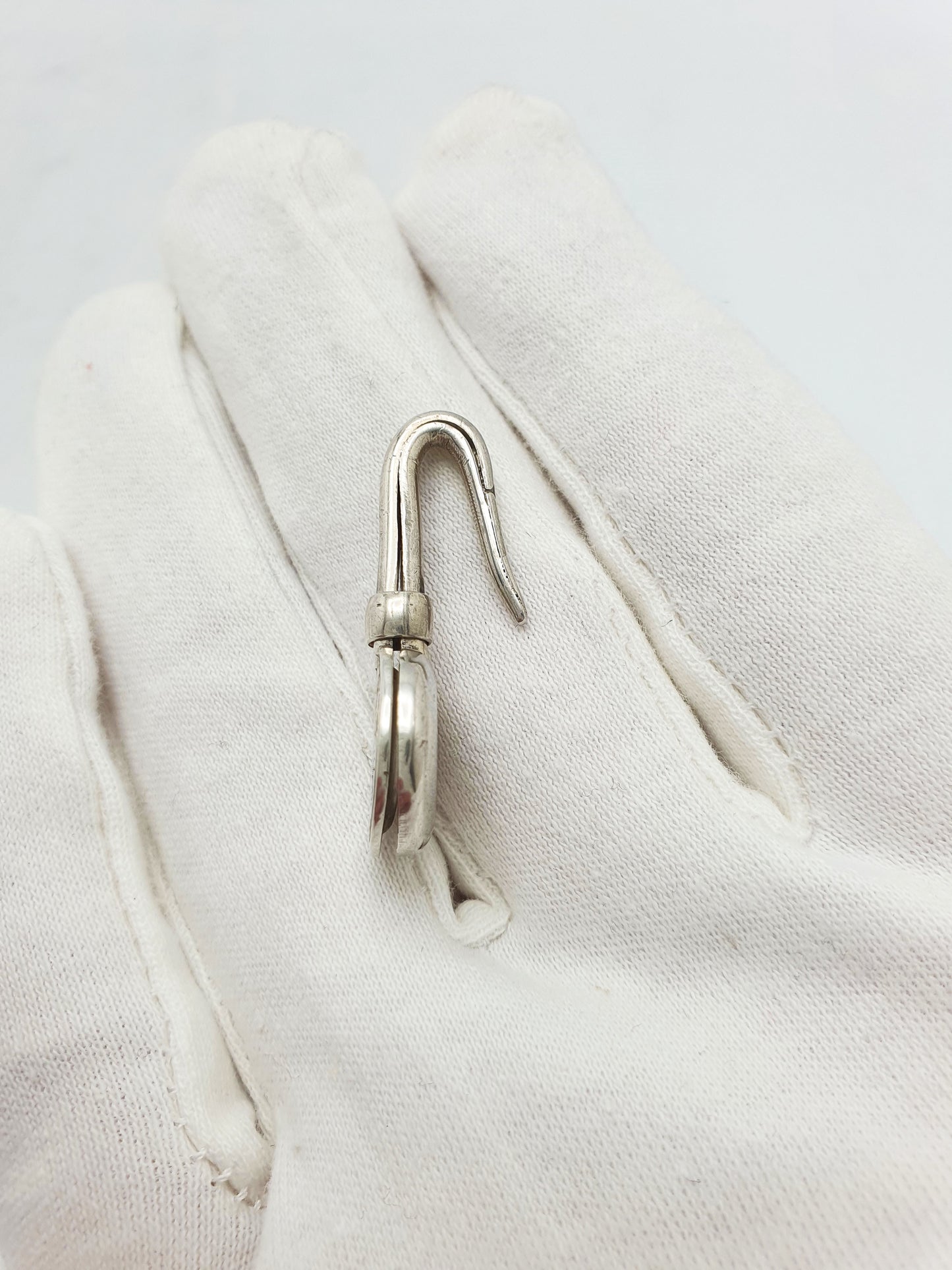 Splendid Antique Victorian Sterling Silver Engraved Napkin Holder Clip - 1899