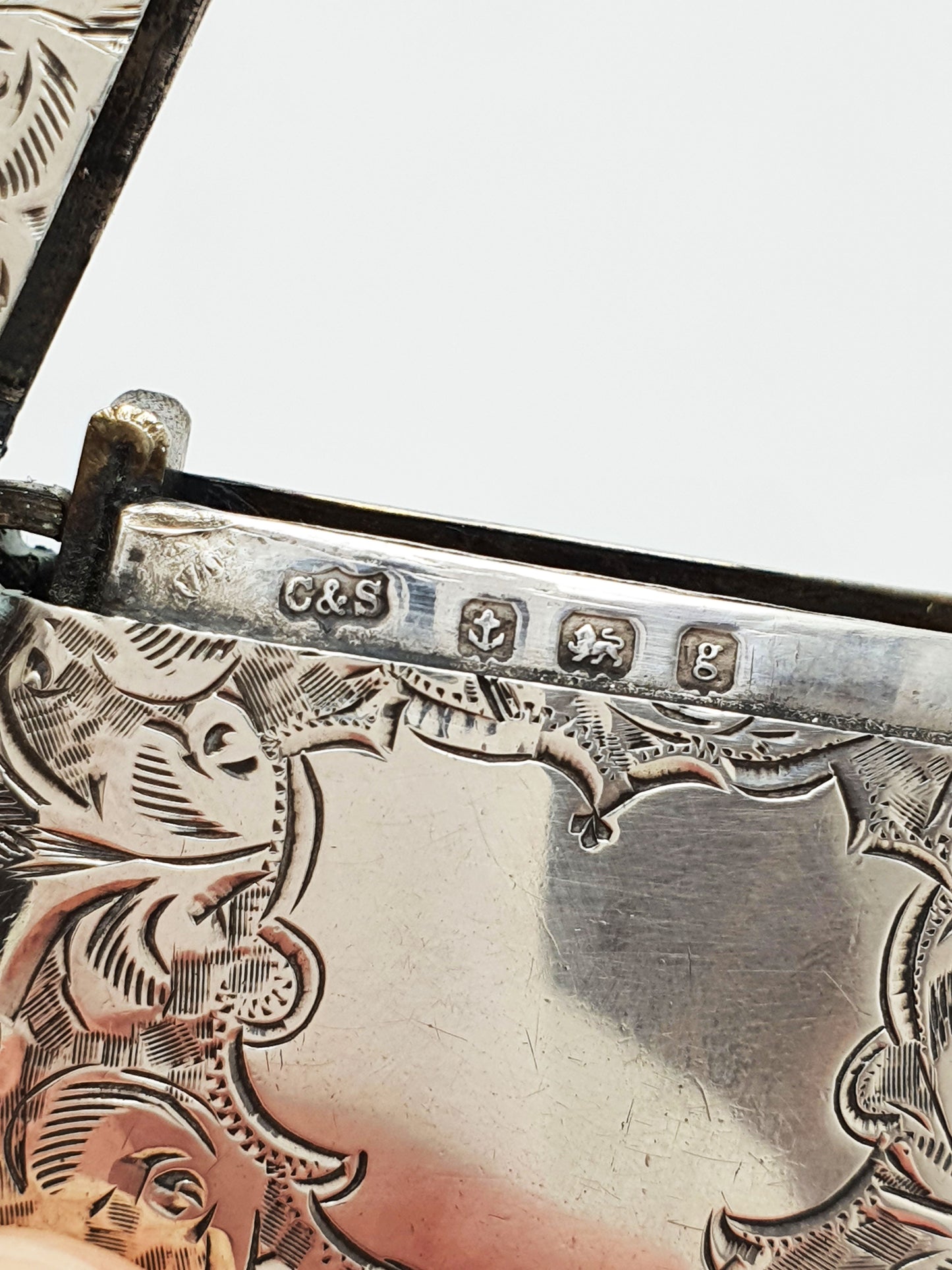 Beautifully Engraved Antique Edwardian Sterling Silver Engraved Vesta Case - 1906
