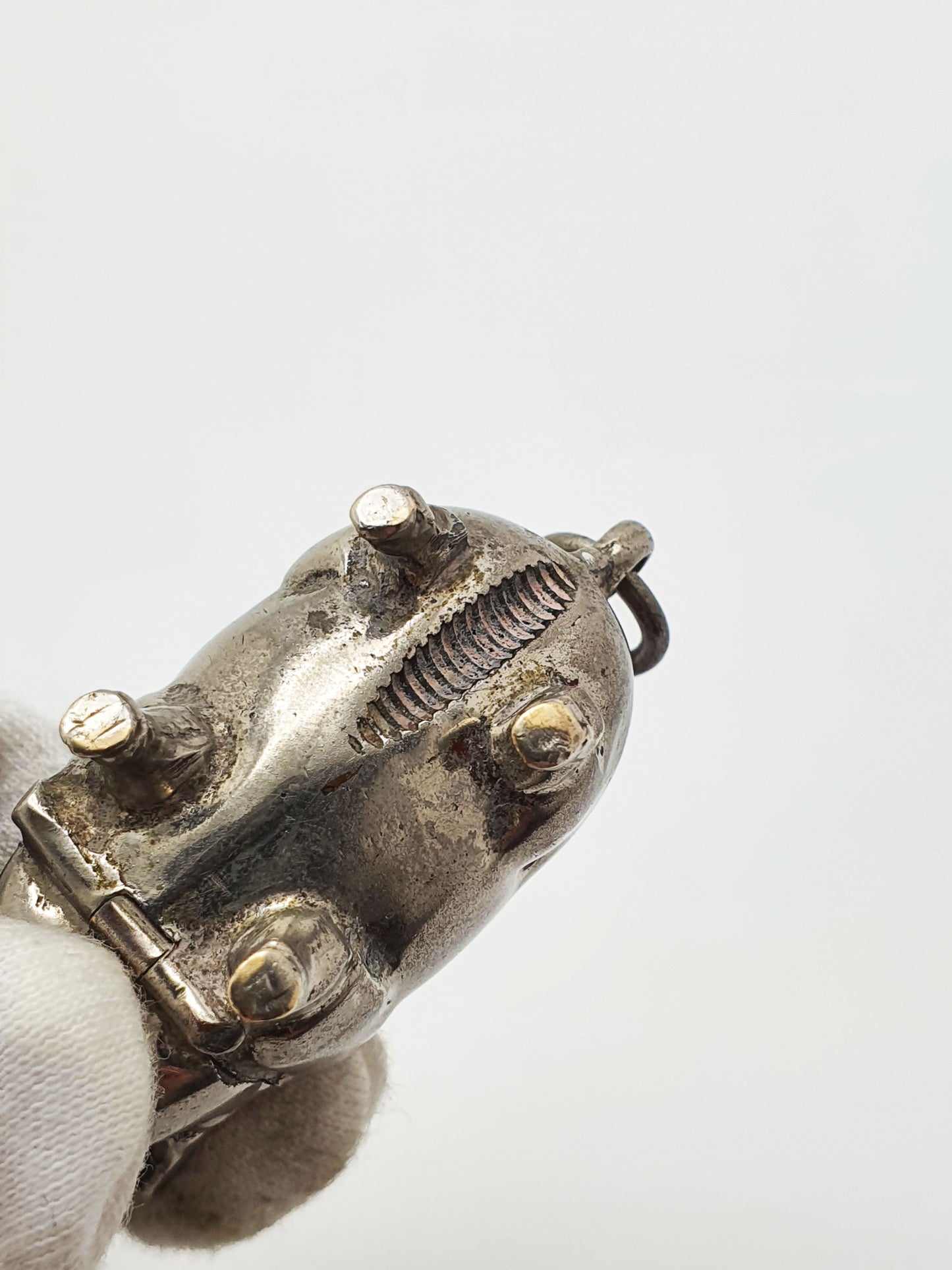 Antique Victorian Novelty Nickel Pig Vesta Case – circa 1890