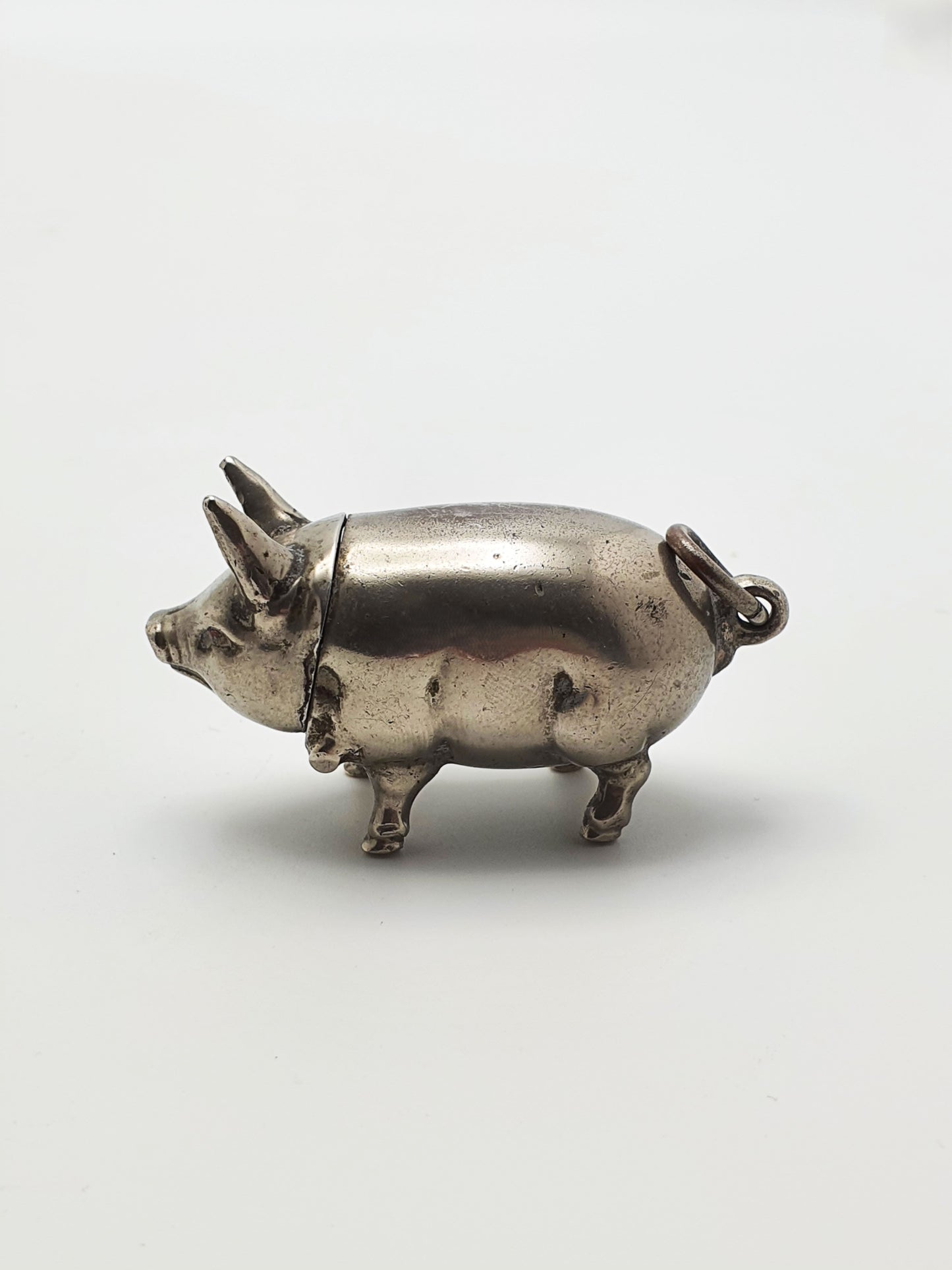 Antique Victorian Novelty Nickel Pig Vesta Case – circa 1890