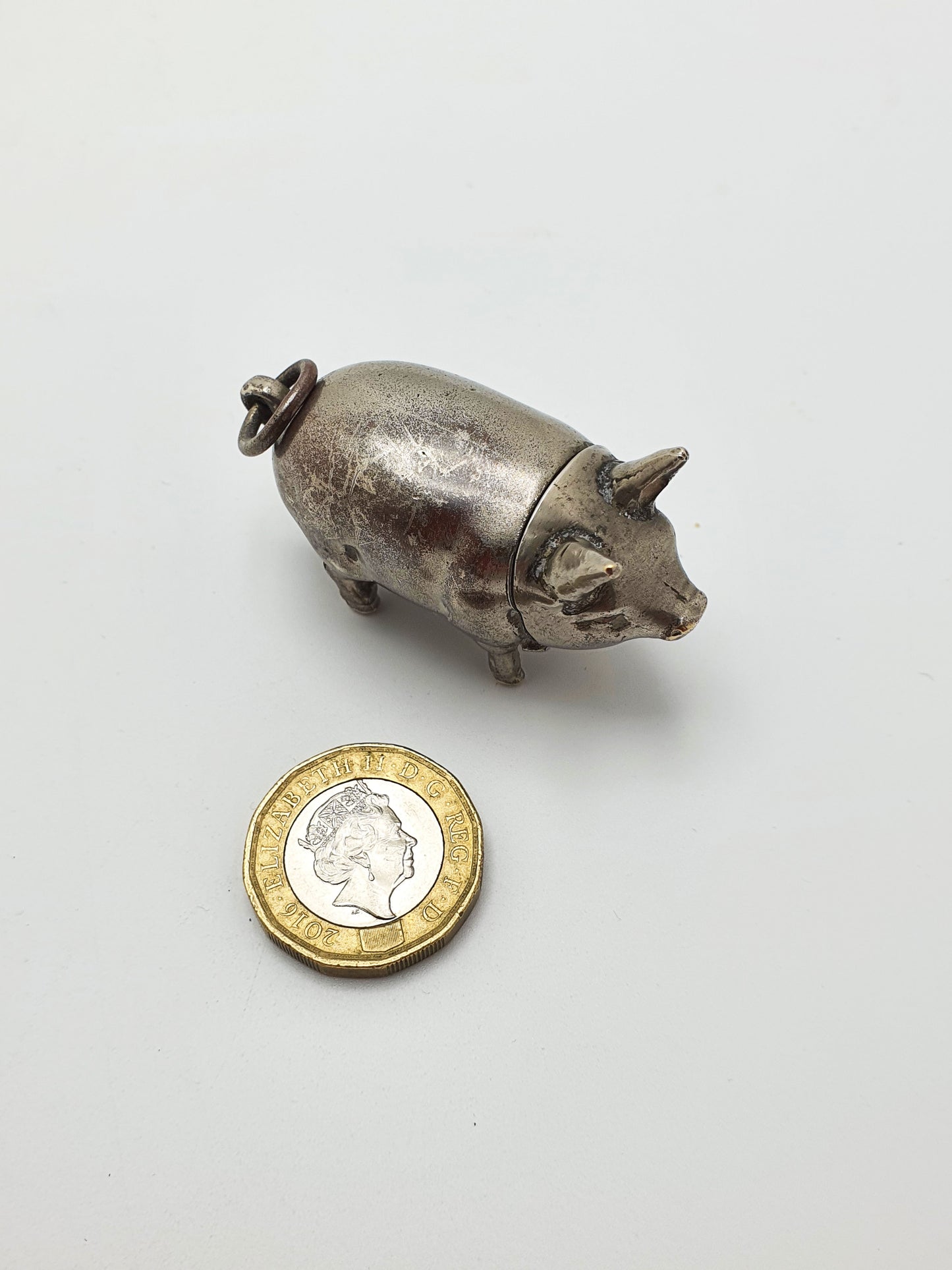 Antique Victorian Novelty Nickel Pig Vesta Case – circa 1890