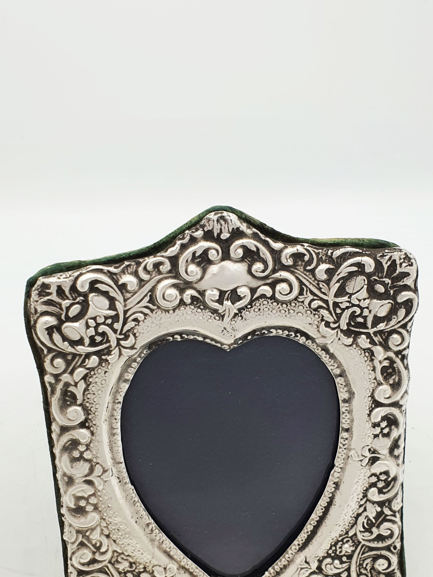 Lovely Sterling Silver Elizabeth II Heart Photo Frame – London, 1984