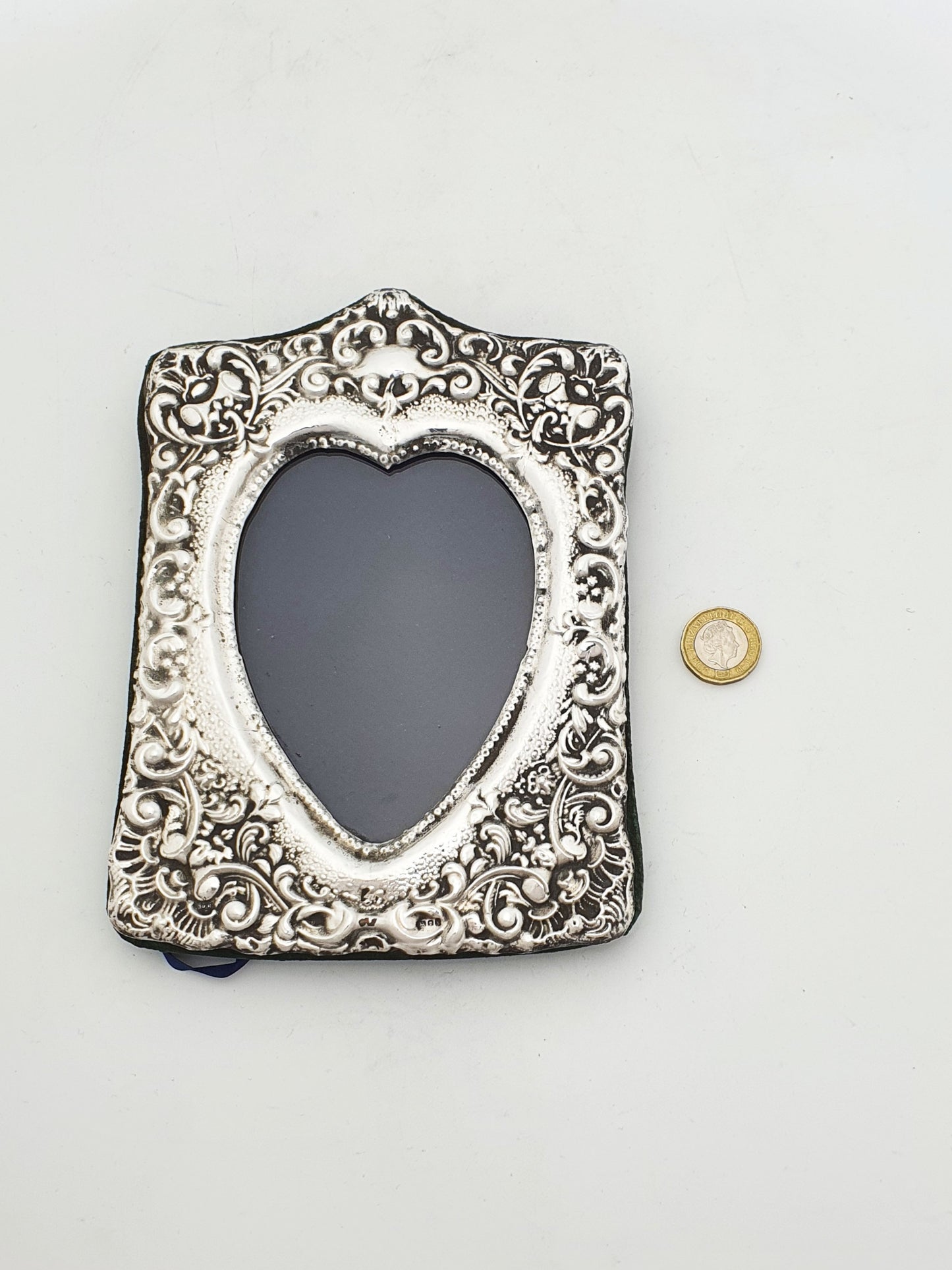Lovely Sterling Silver Elizabeth II Heart Photo Frame – London, 1984