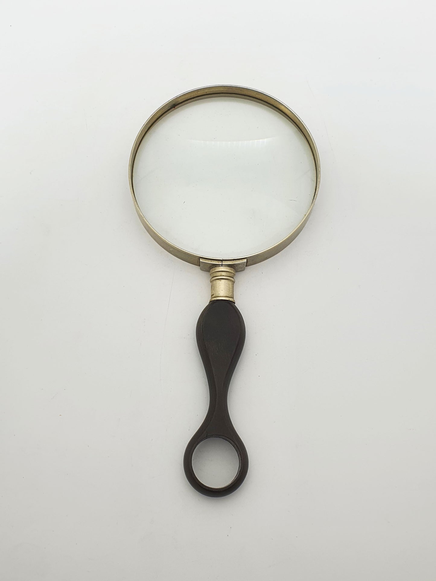 Large Antique Victorian Magnifying Glass With Shaped Horn Handle – circa 1880