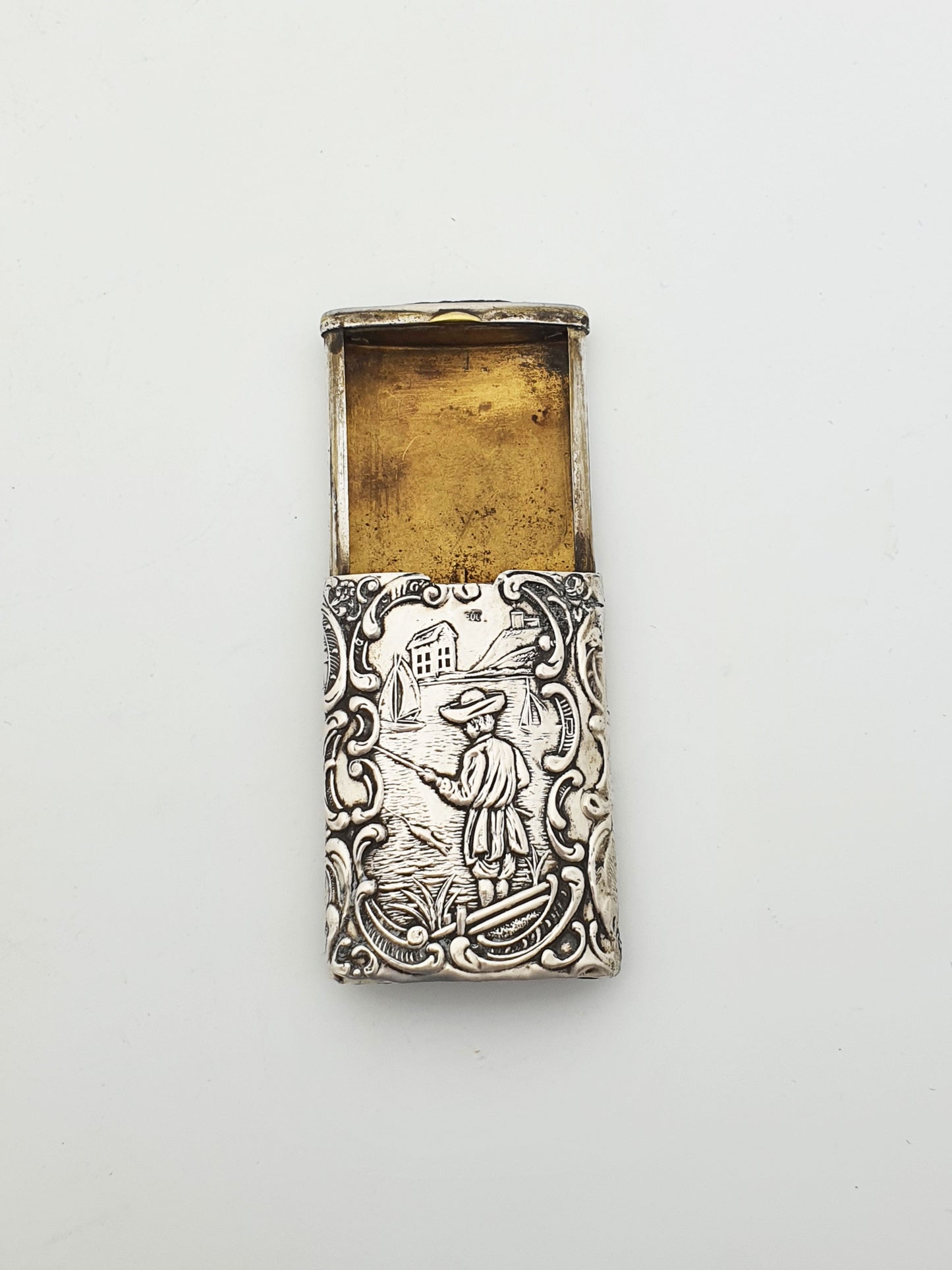 Continental 800 Silver Sleeved Vesta Case With Scenic Relief – circa 1900