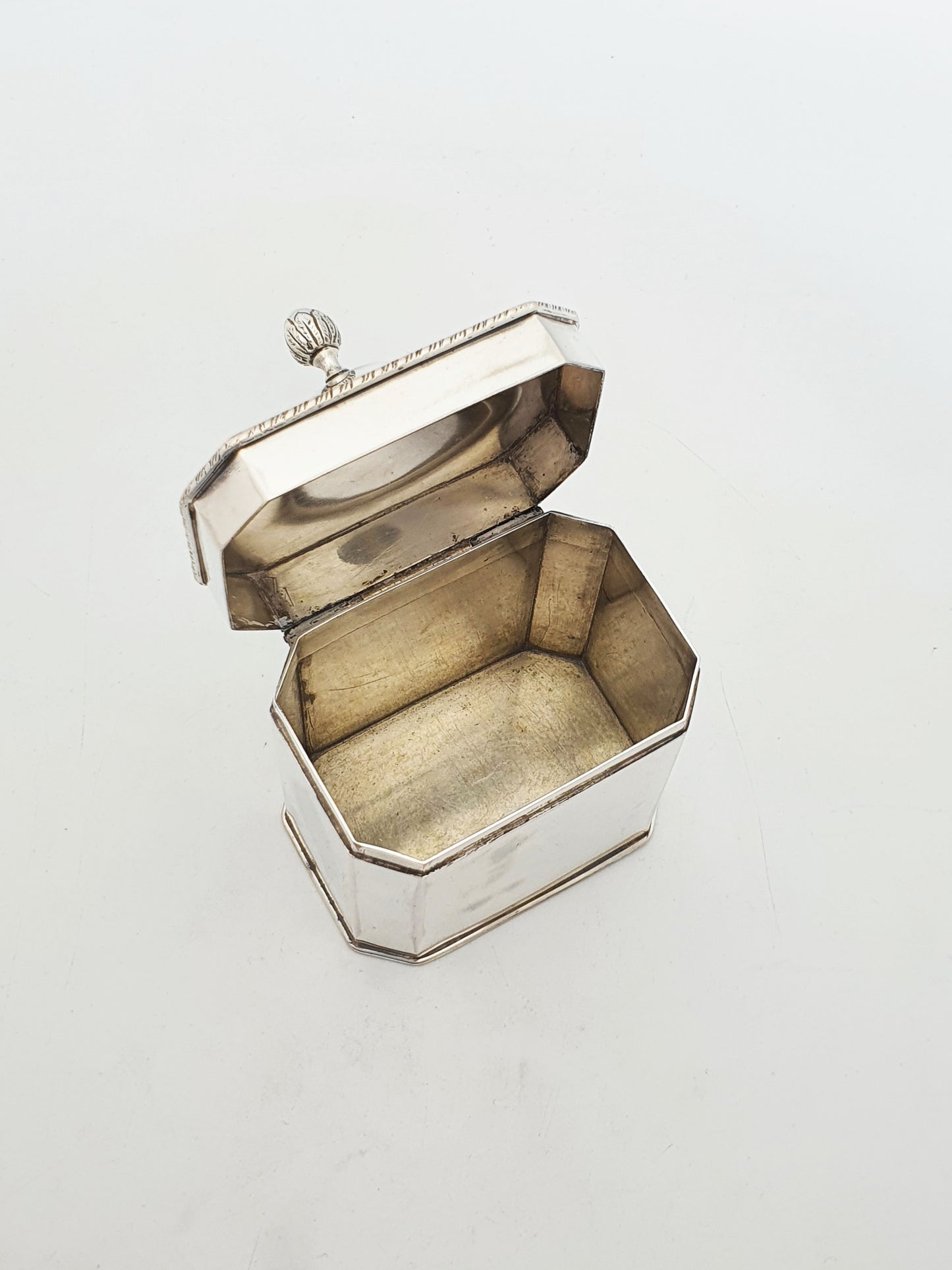Lovely Antique Edwardian Silver Plated Octagonal Tea Caddy – circa 1905